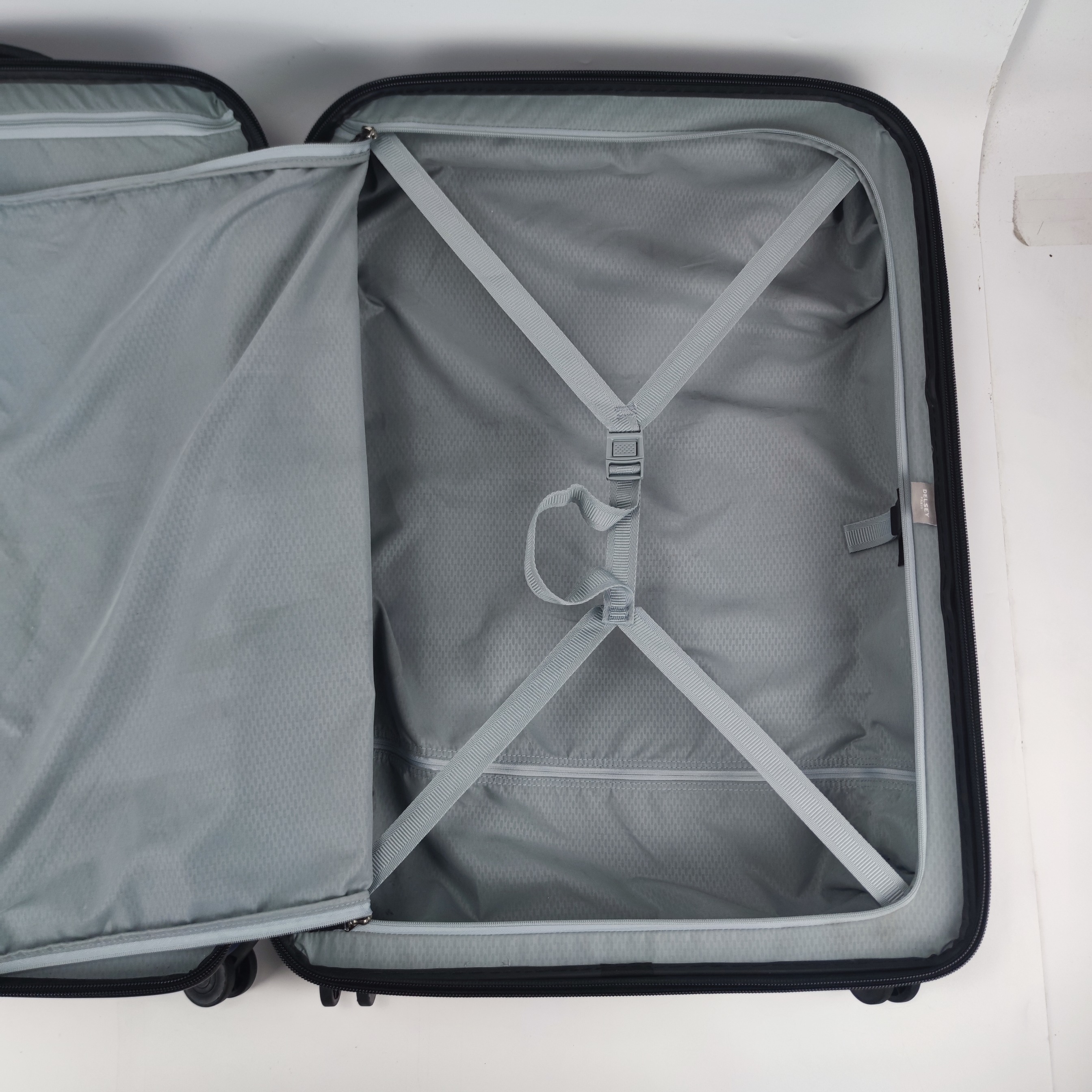 Delsey Chatelet Air Hardcase Luggage 28 Inch