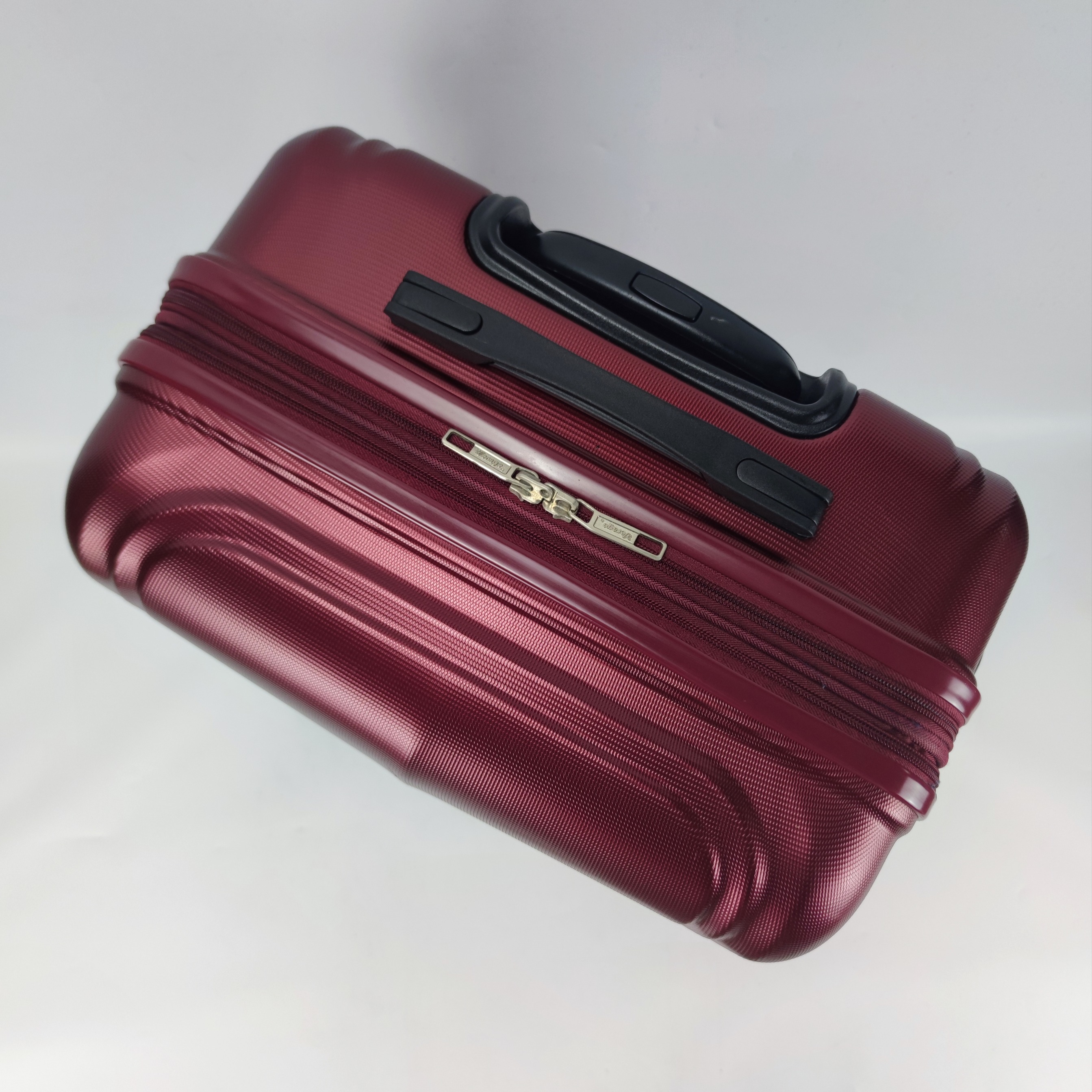 Verage Shield Spinner Hardcase Luggage 24 Inch