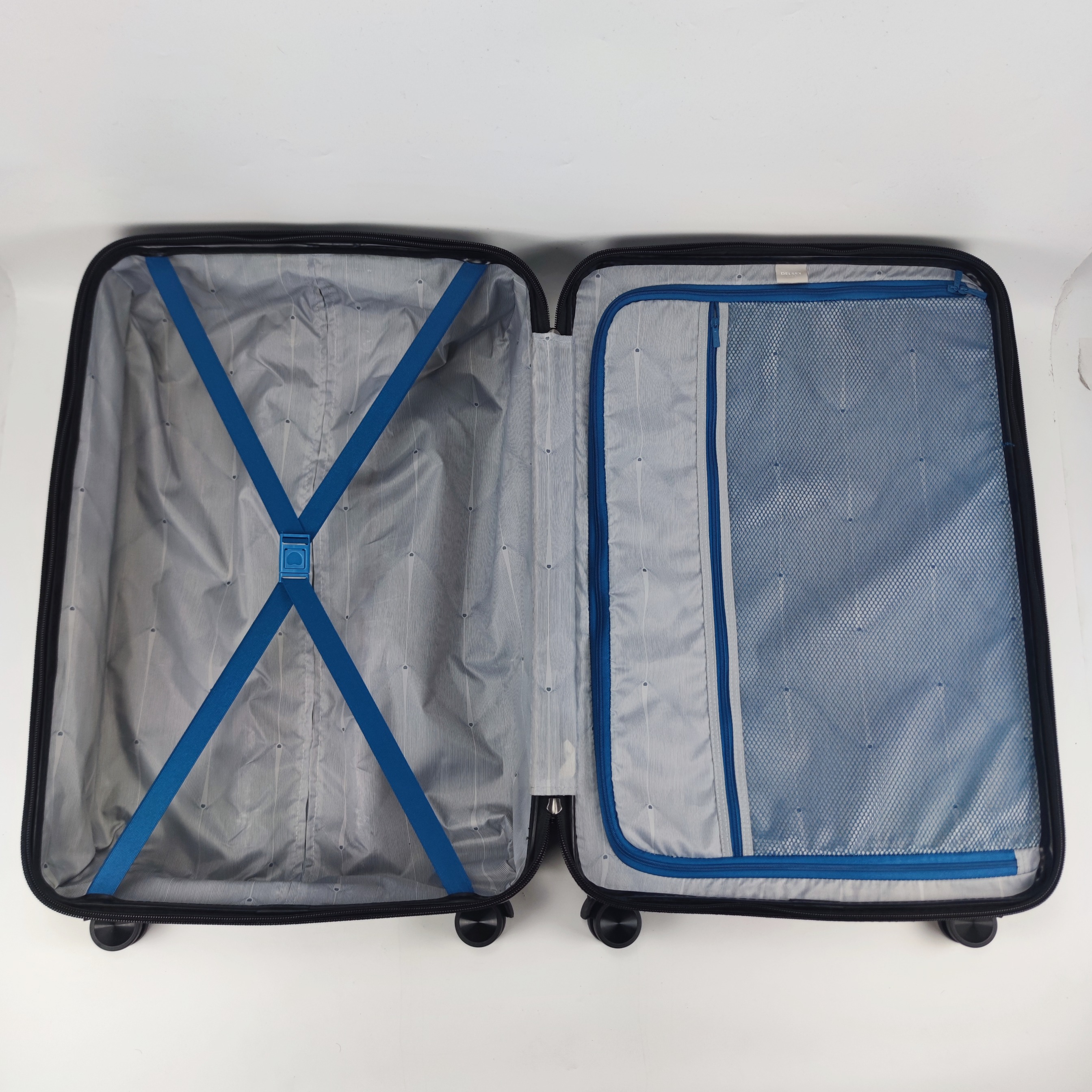 Delsey Comete+ Hardcase Luggage 28 Inch