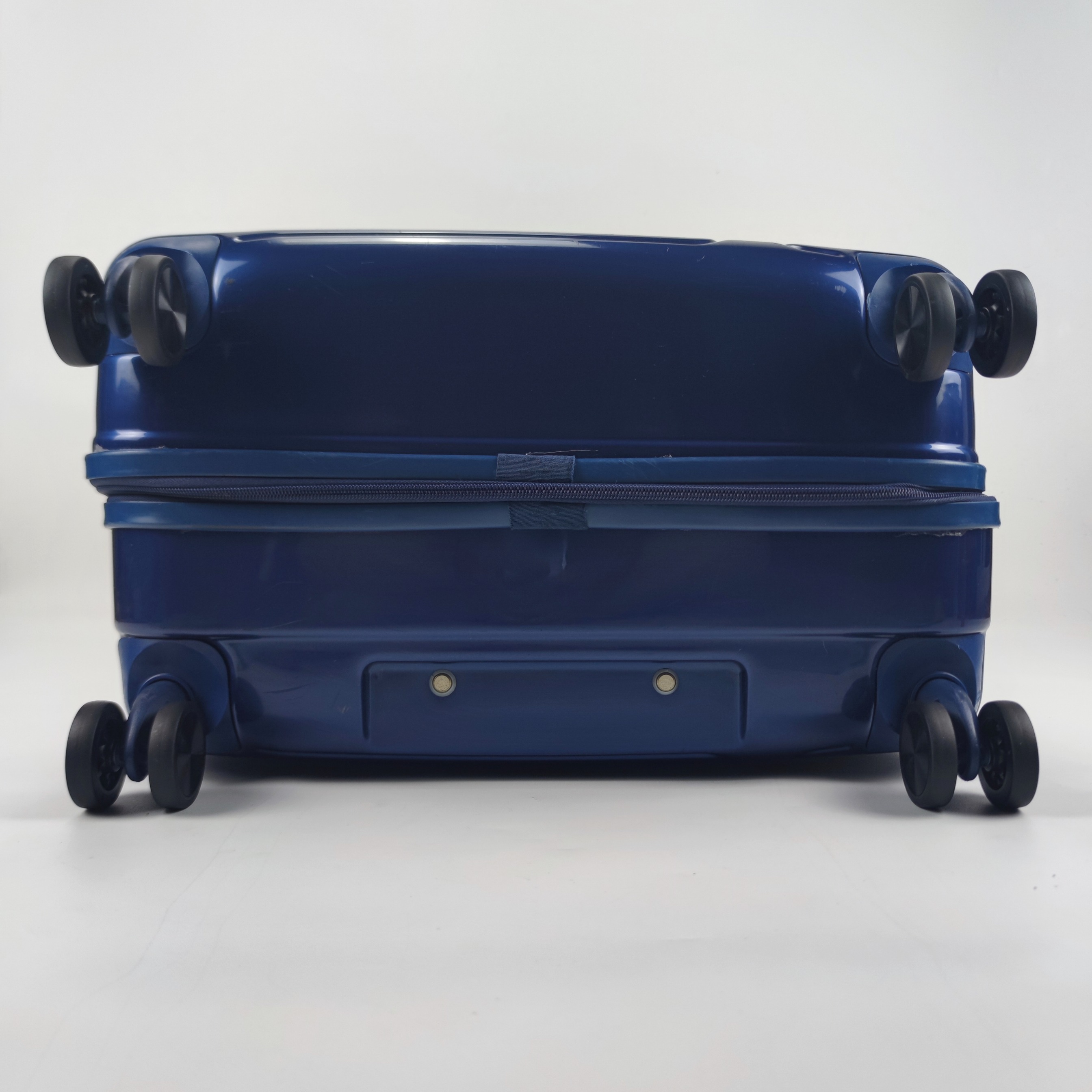 American Tourister Dartz Spinner Hardcase Luggage 28 Inch