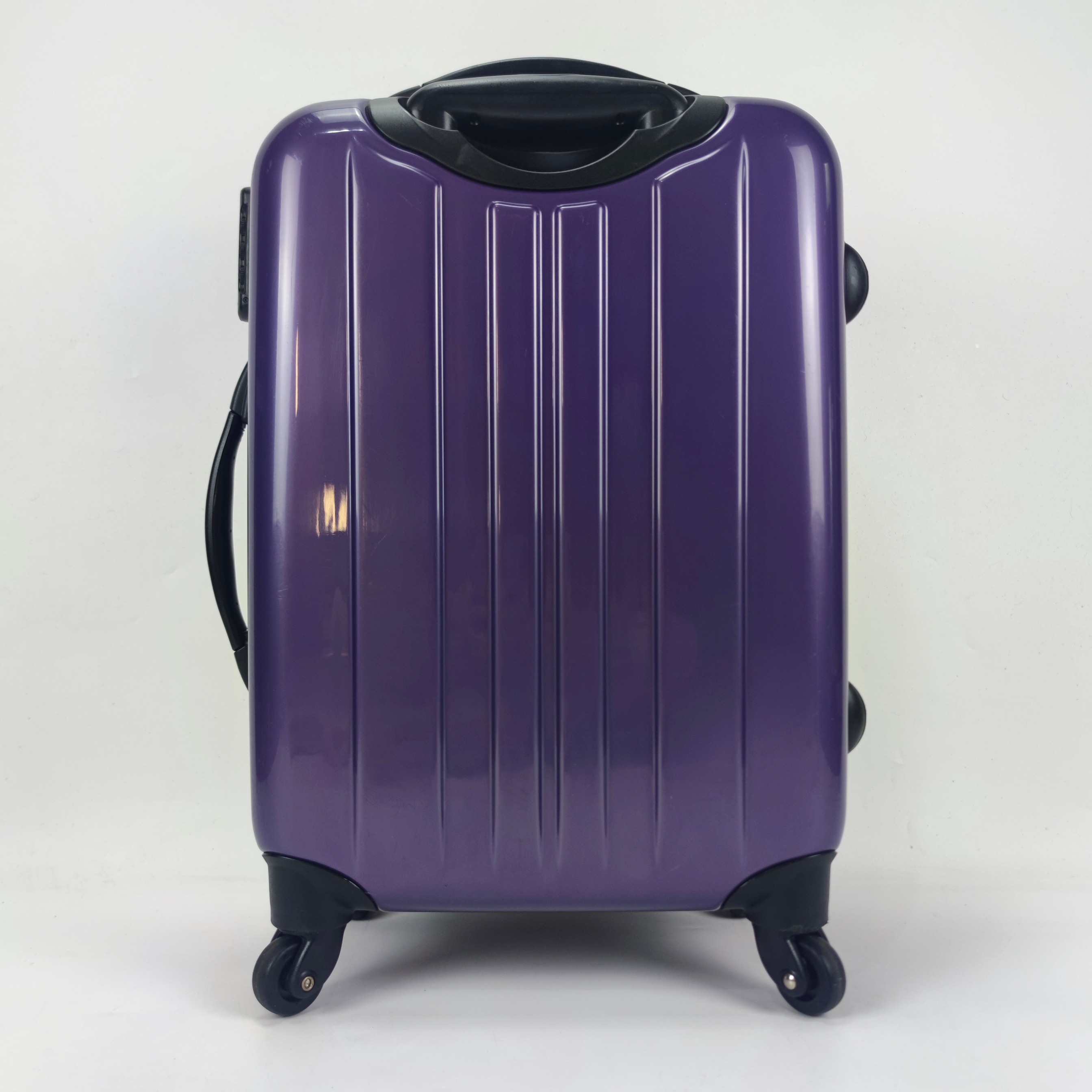 Eminent Lightweight Hardcase Luggage 20 Inch Purple