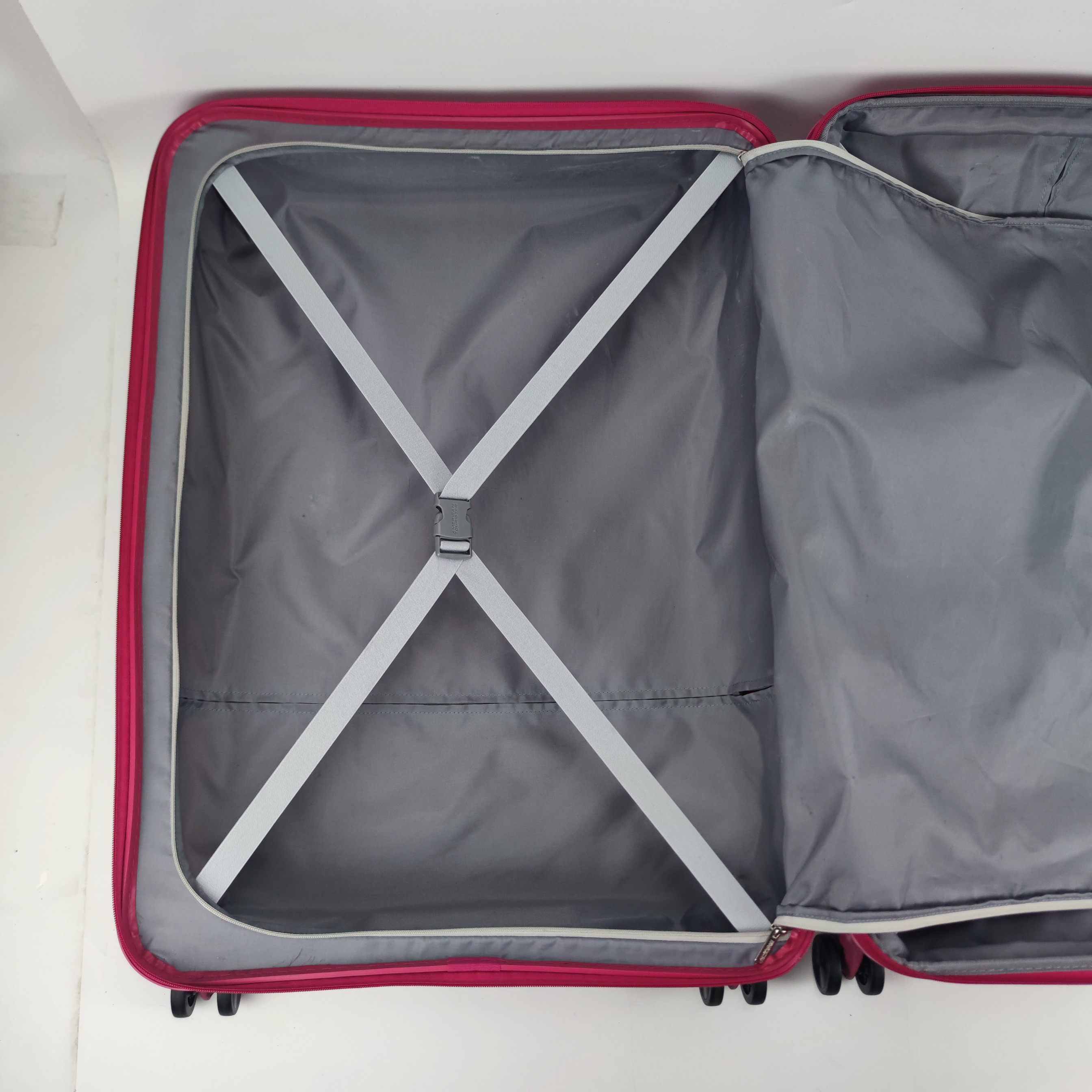 American Tourister Curio Soundbox Spinner Hardcase Luggage 30 Inch Pink 