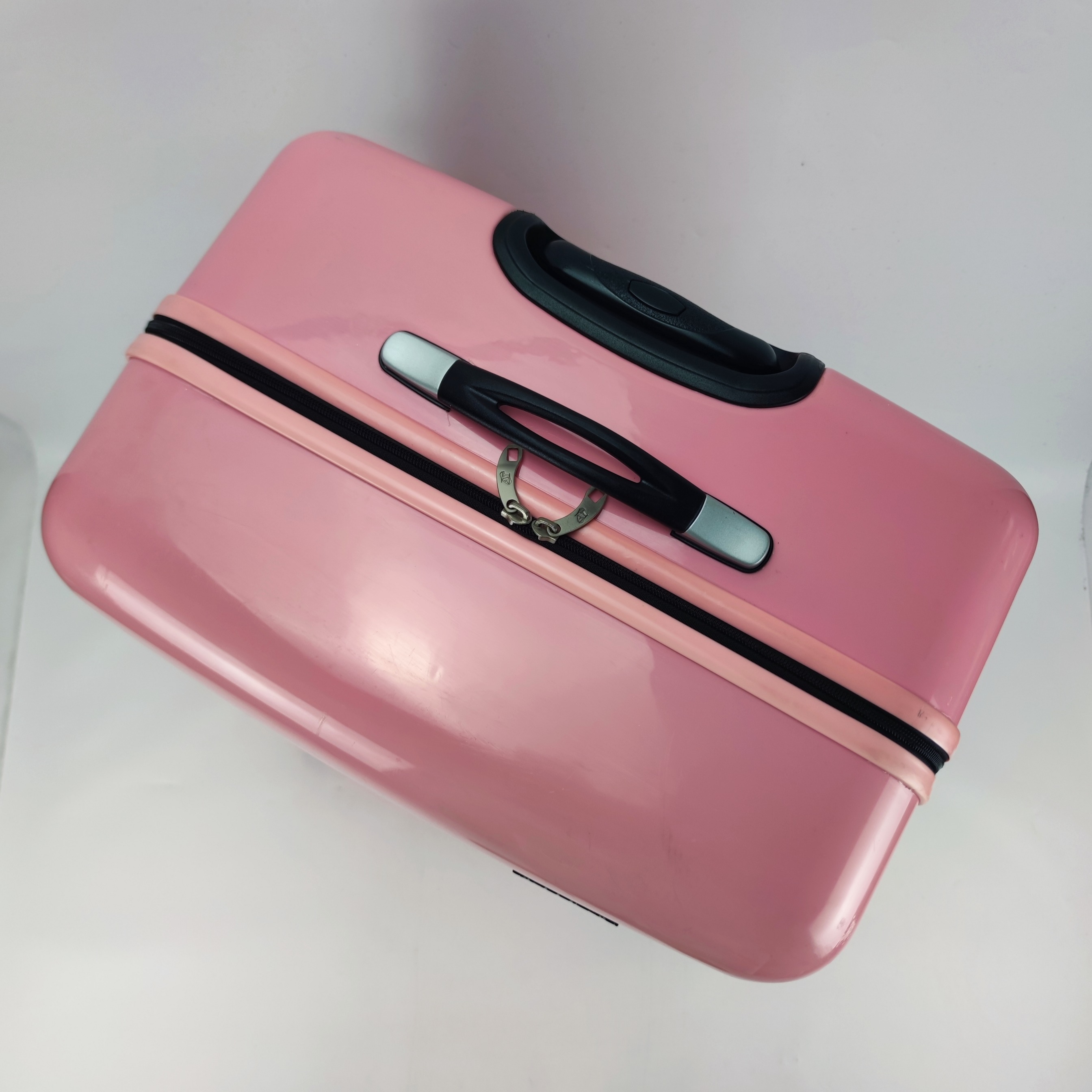 American Tourister Puzzle Cube Spinner Hardcase Luggage 28 Inch Pink
