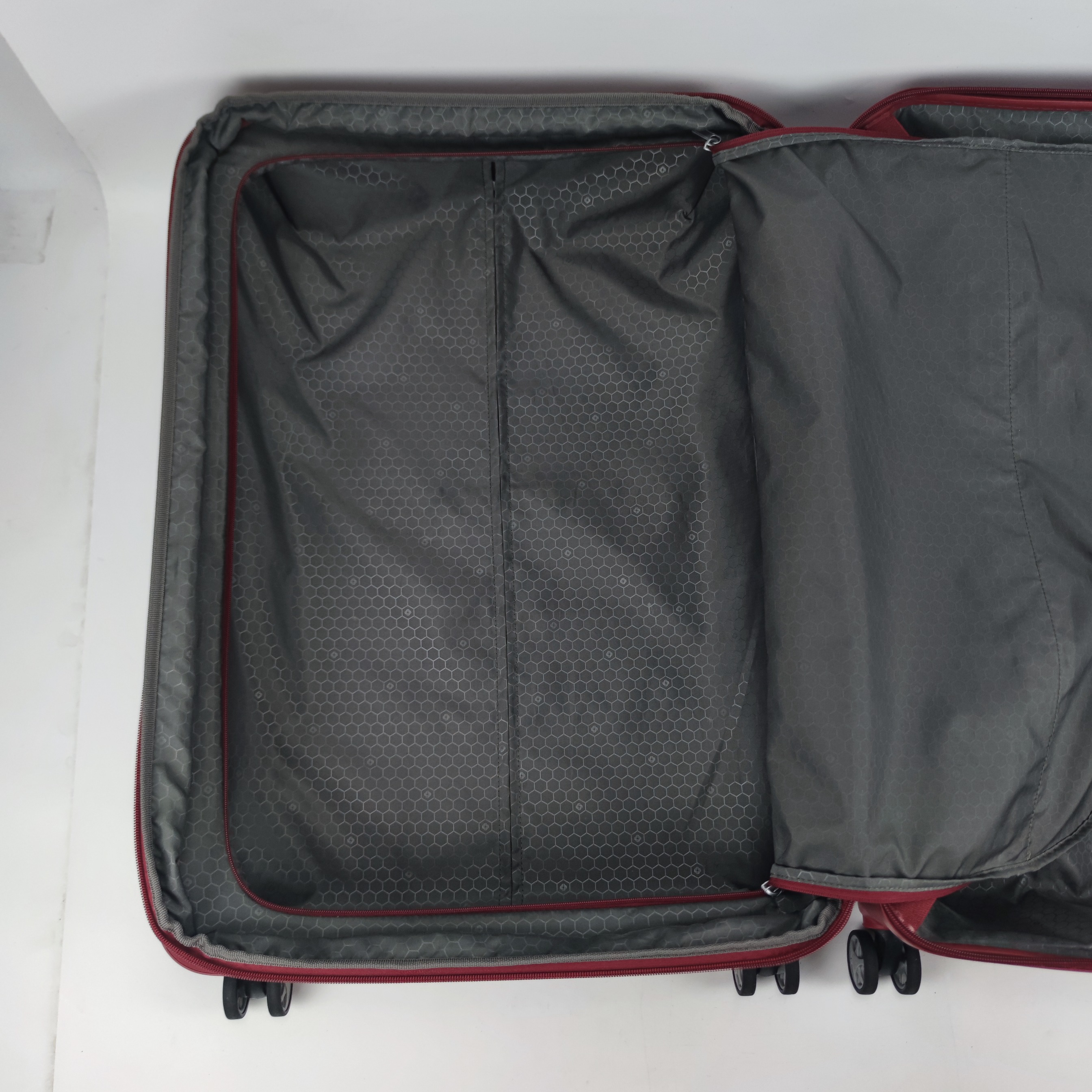 Samsonite Octolite Spinner Hardcase Luggage 28 Inch Red