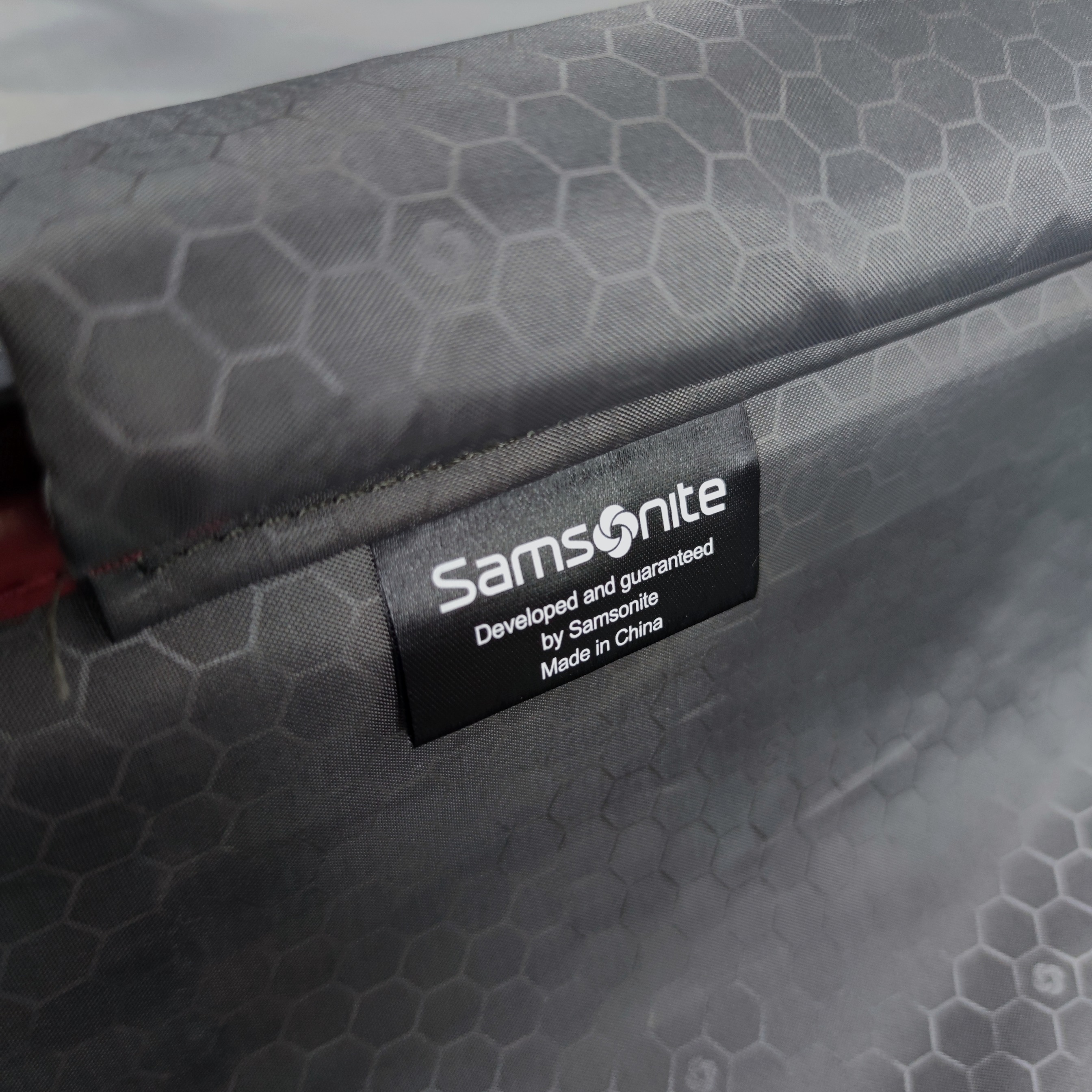 Samsonite Octolite Spinner Hardcase Luggage 28 Inch Red