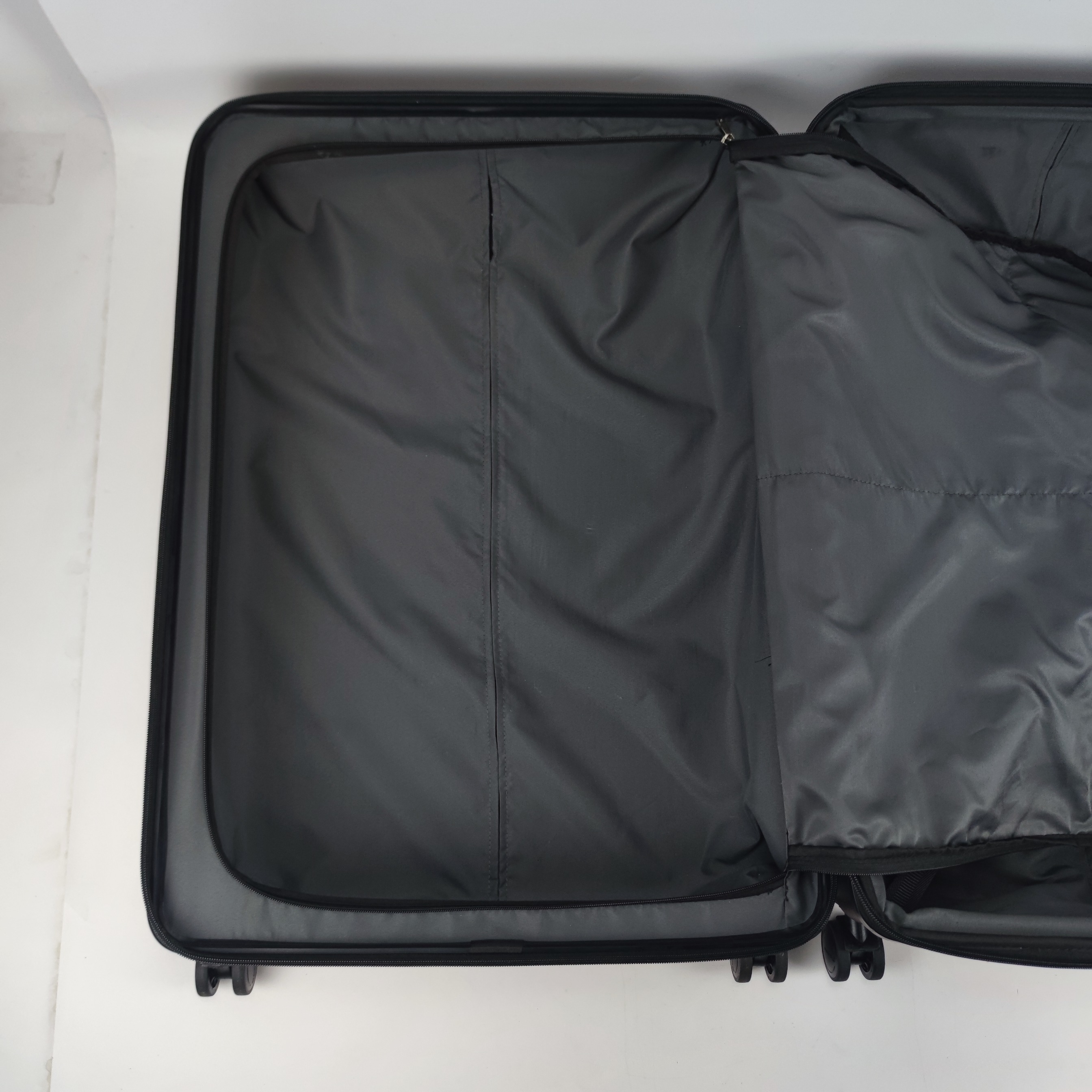 Echolac Cielo Hardcase Luggage 28 Inch