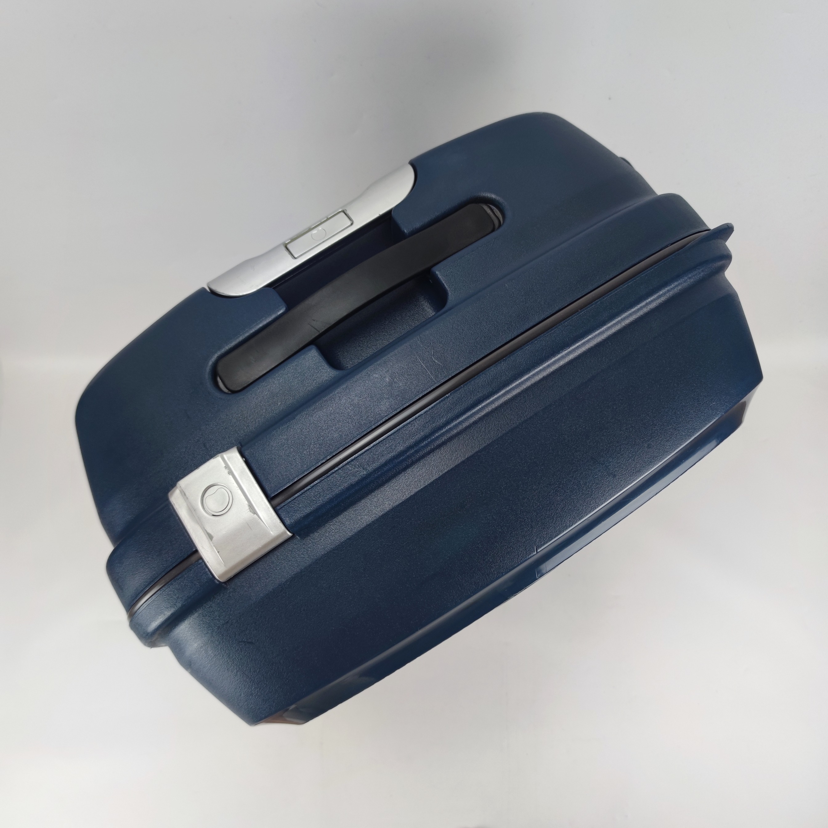 Delsey Belfort Hardcase Luggage 28 Inch Navy