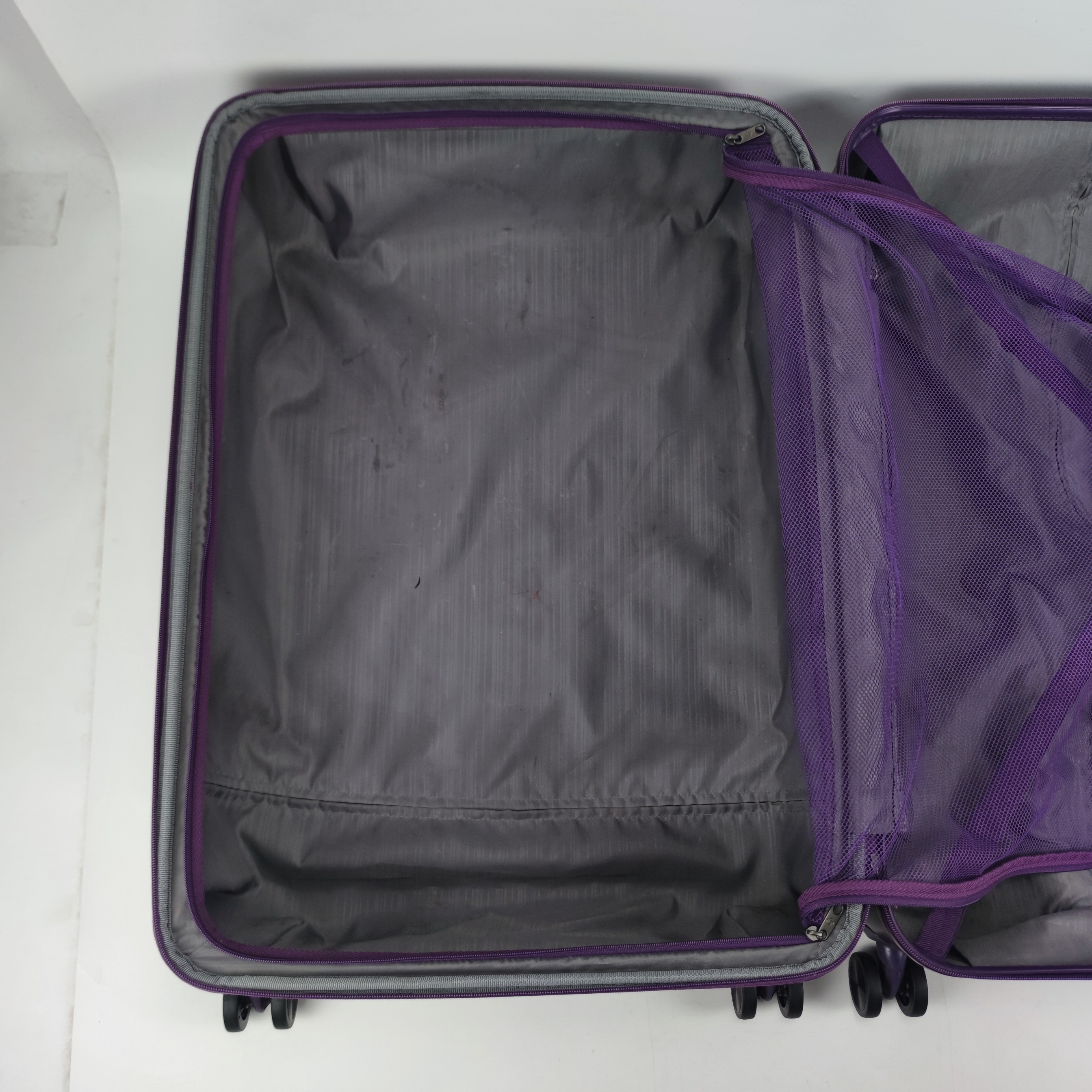 Samsonite NIAR Spinner Hardcase Luggage 28 Inch Purple 