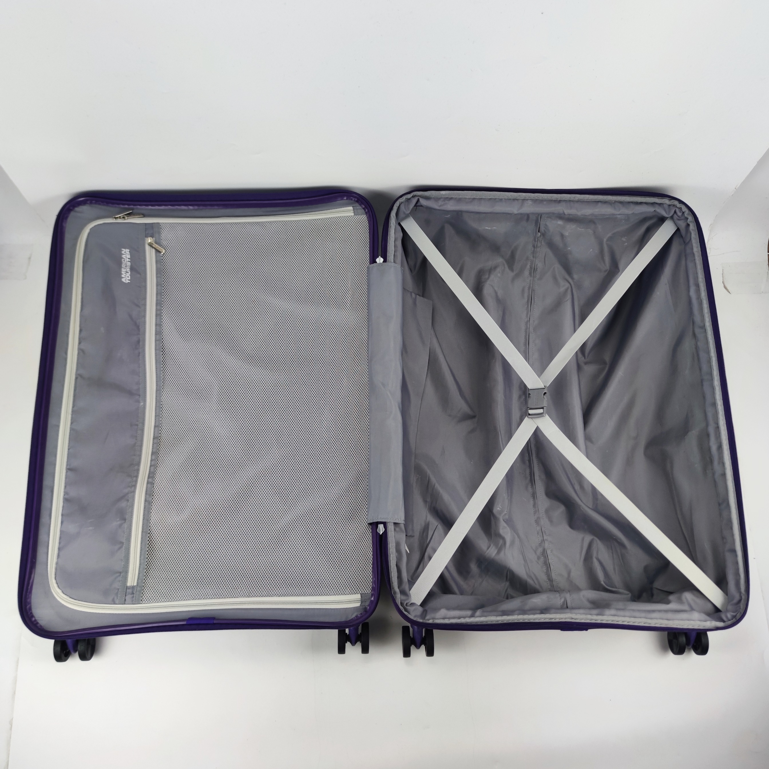 American Tourister Curio Soundbox Spinner Hardcase Luggage 30 Inch Purple