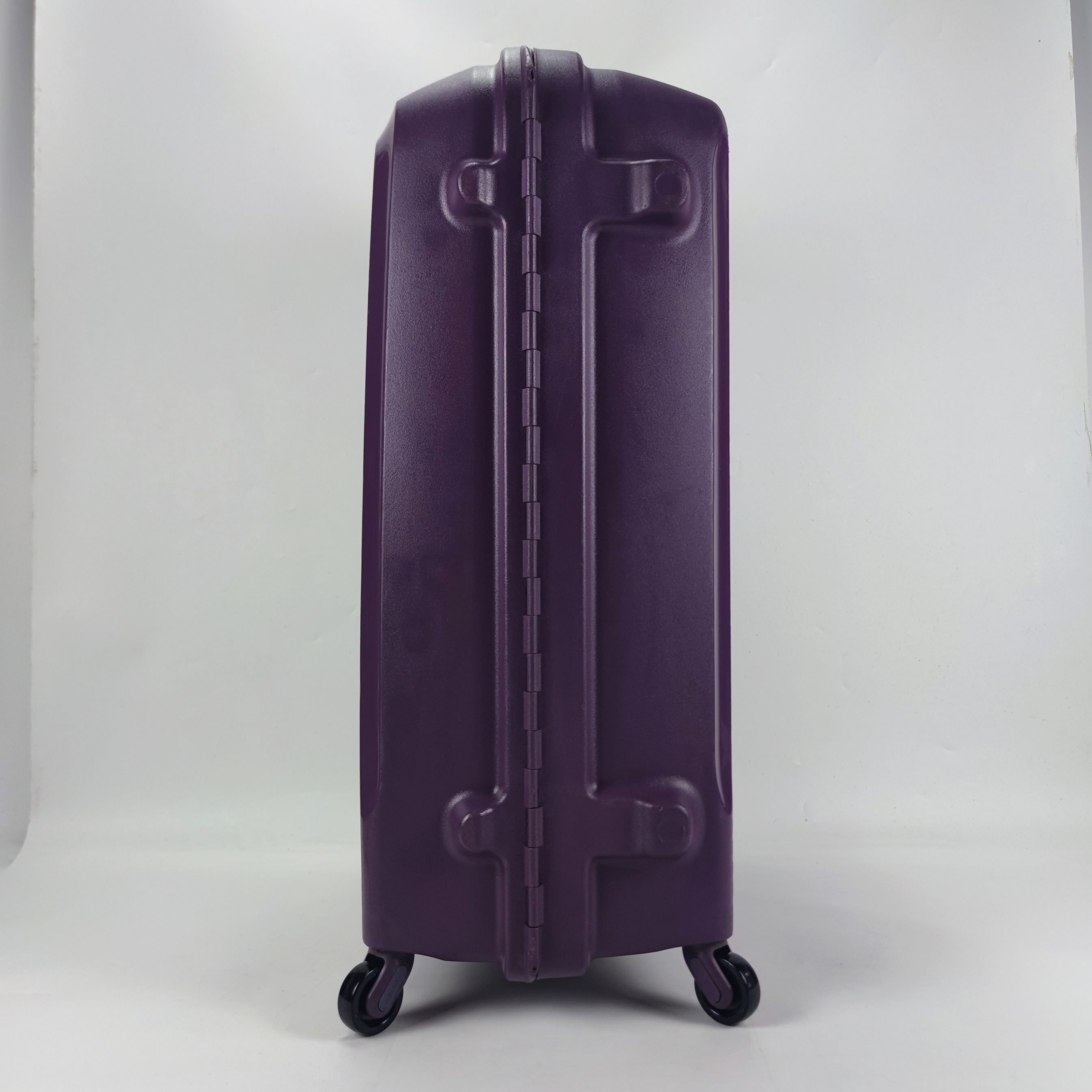 Delsey Belfort Hardcase Luggage 28 Inch Purple 
