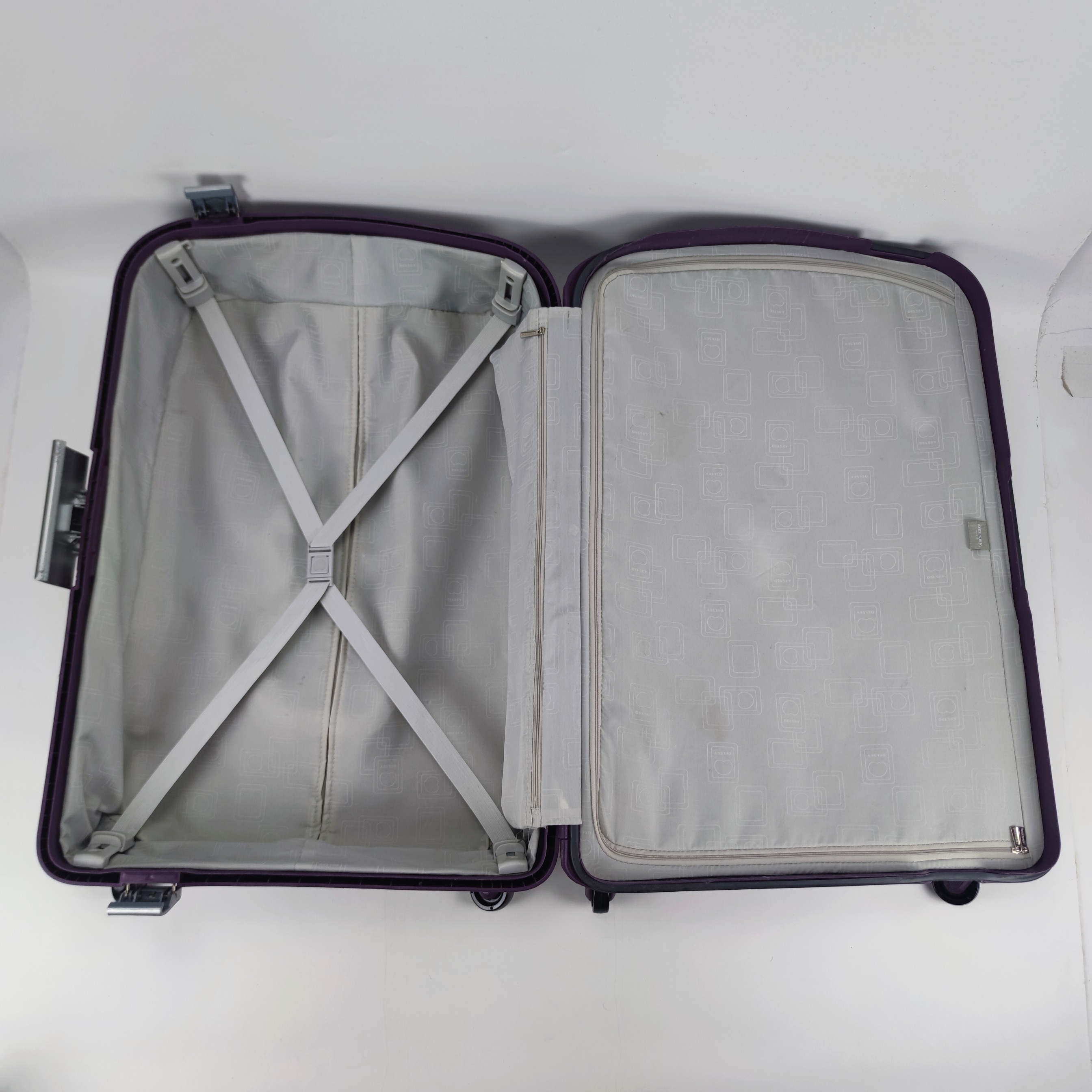 Delsey Belfort Hardcase Luggage 28 Inch Purple 