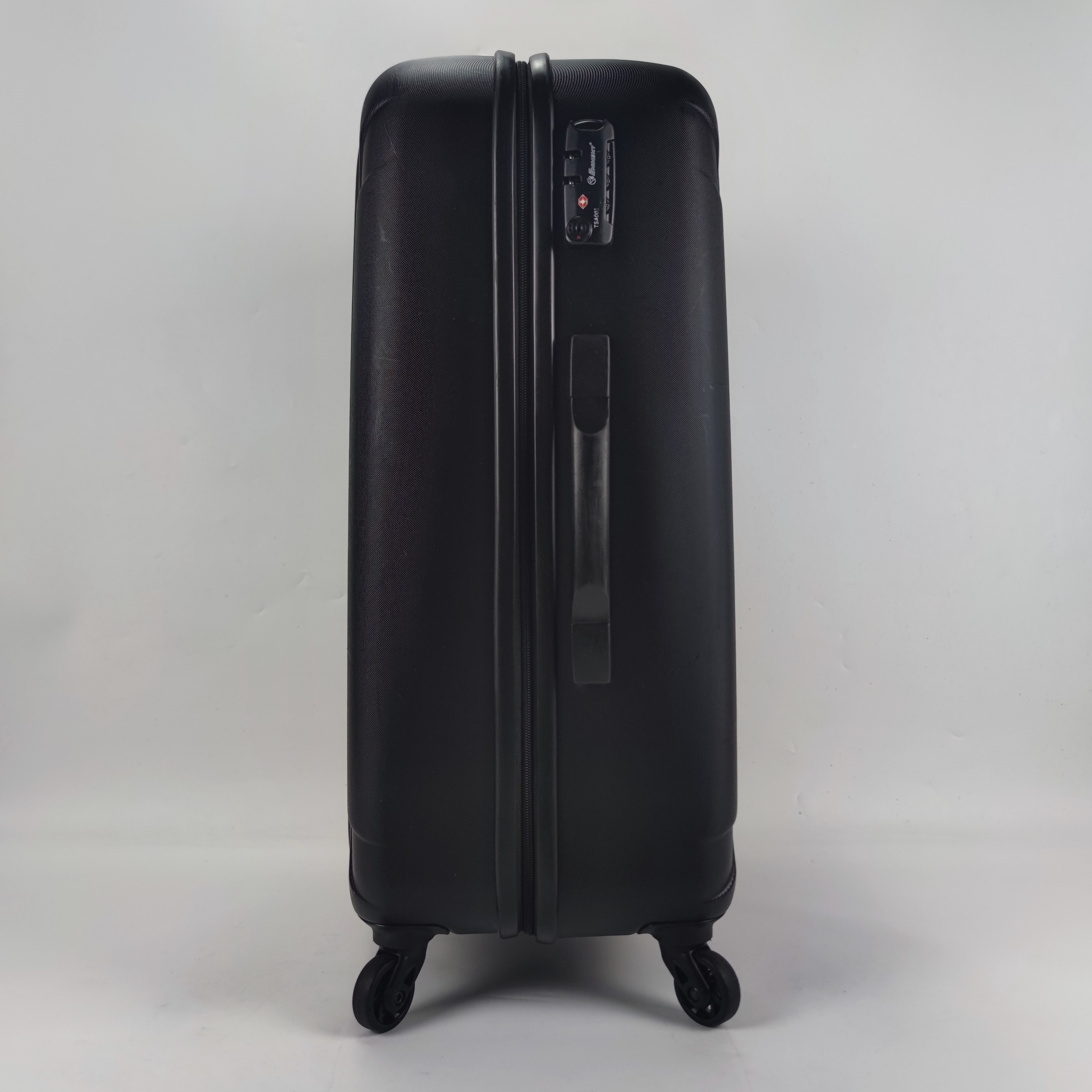 Eminent Lightweight Hardcase Luggage 26 Inch Black✔️