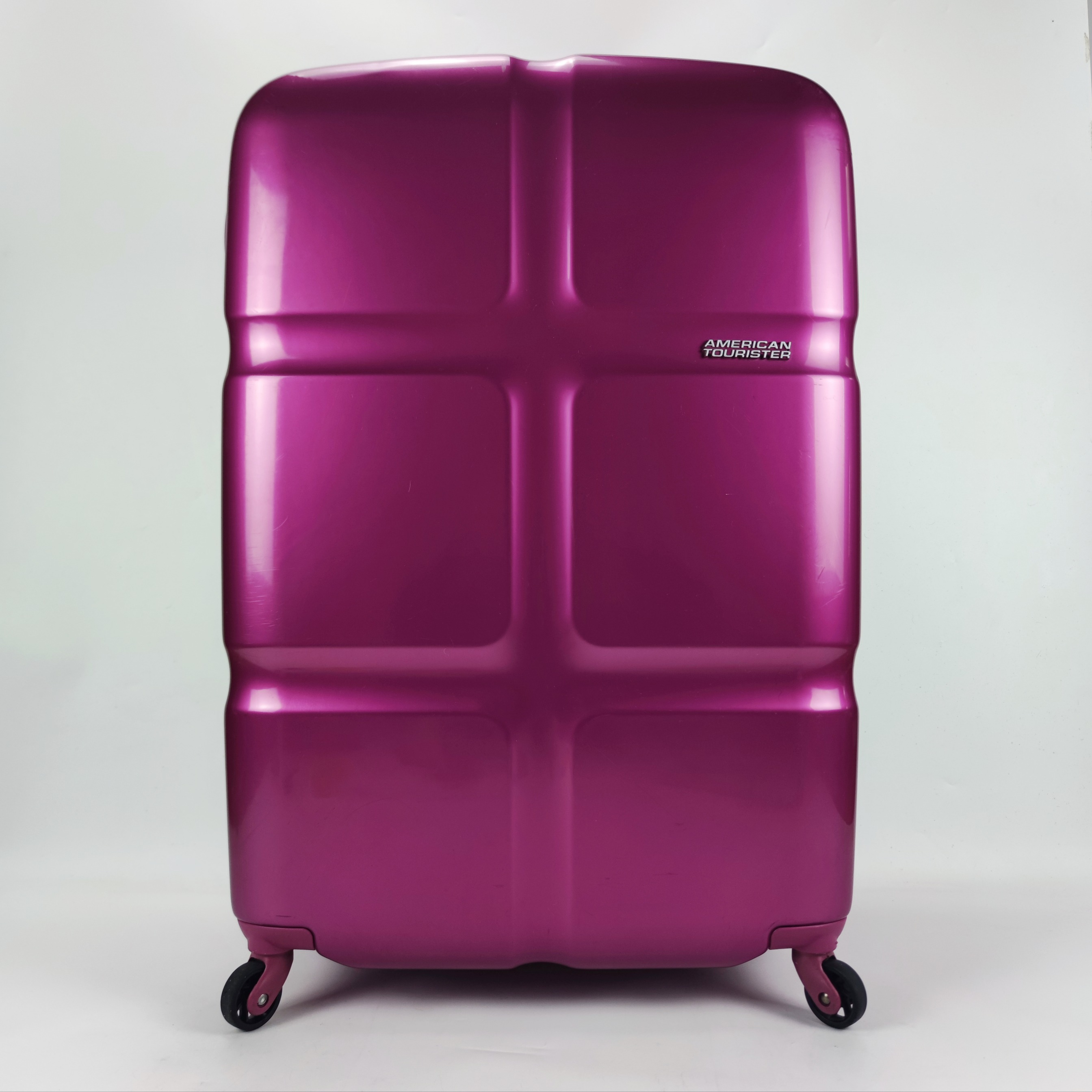 American Tourister Cube Pop Spinner Hardcase Luggage 30 Inch Pink