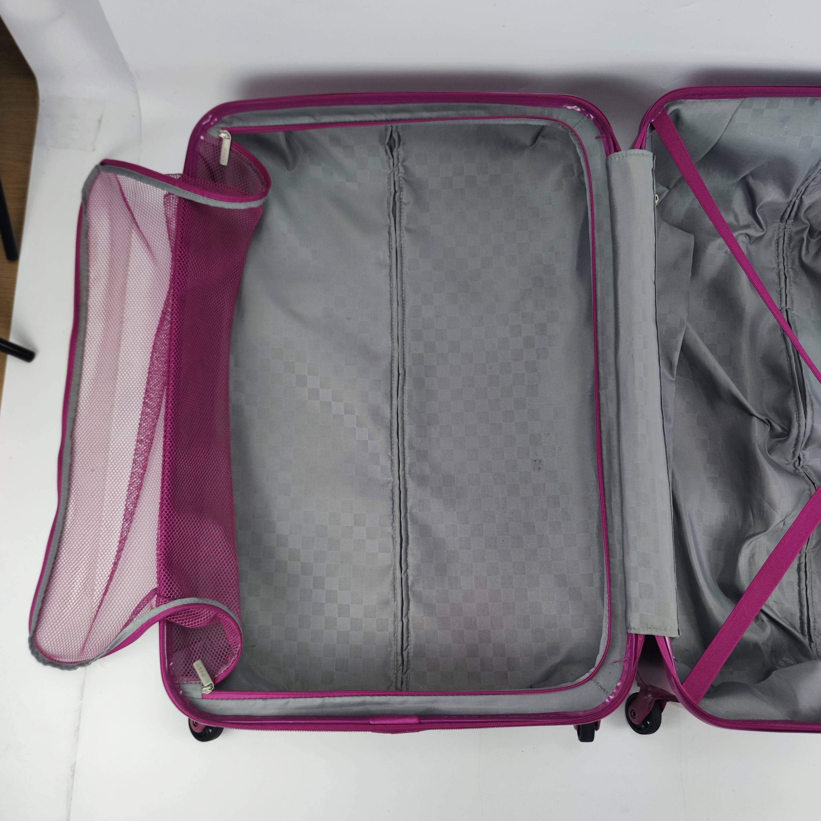 American Tourister Cube Pop Spinner Hardcase Luggage 30 Inch Pink