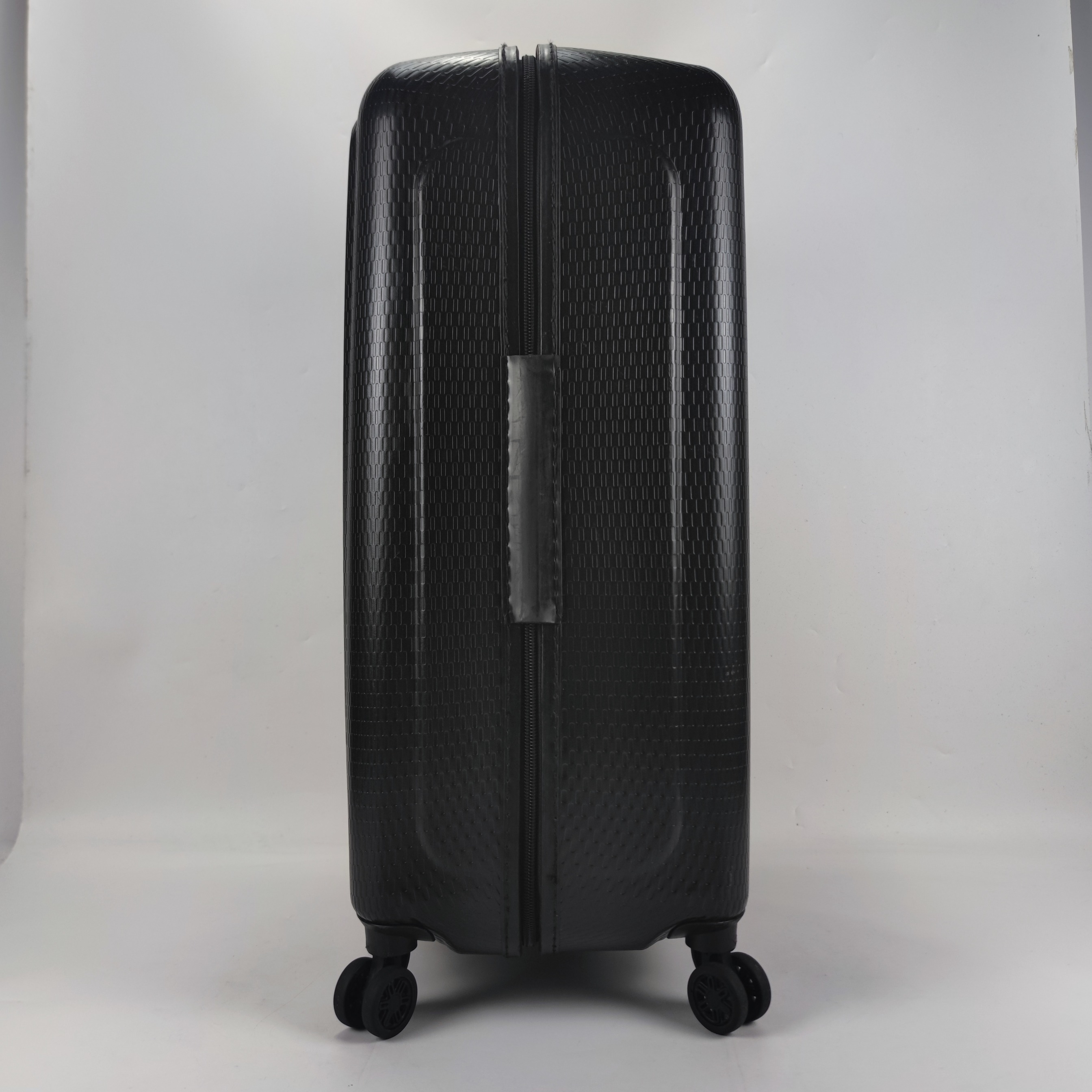 Delsey Helium Air Lightweight 28 Inch Black ✔️