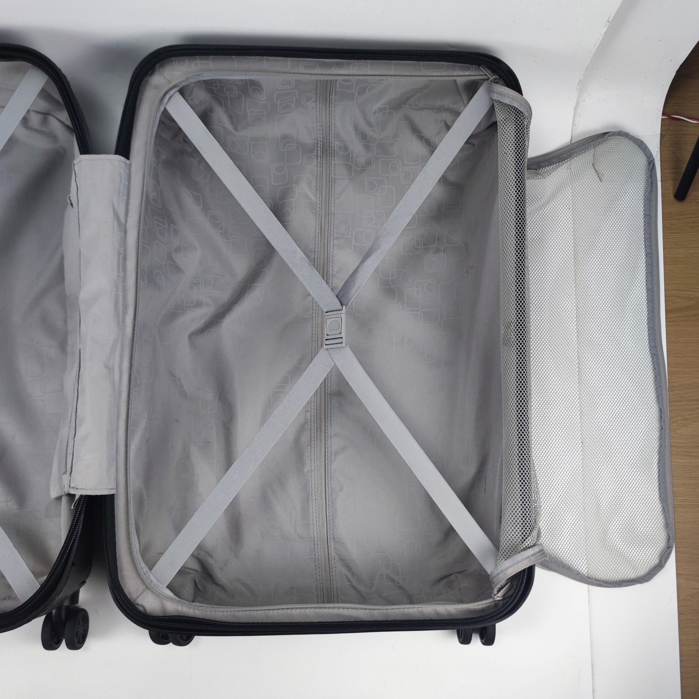 Delsey Helium Air Lightweight 28 Inch Black ✔️
