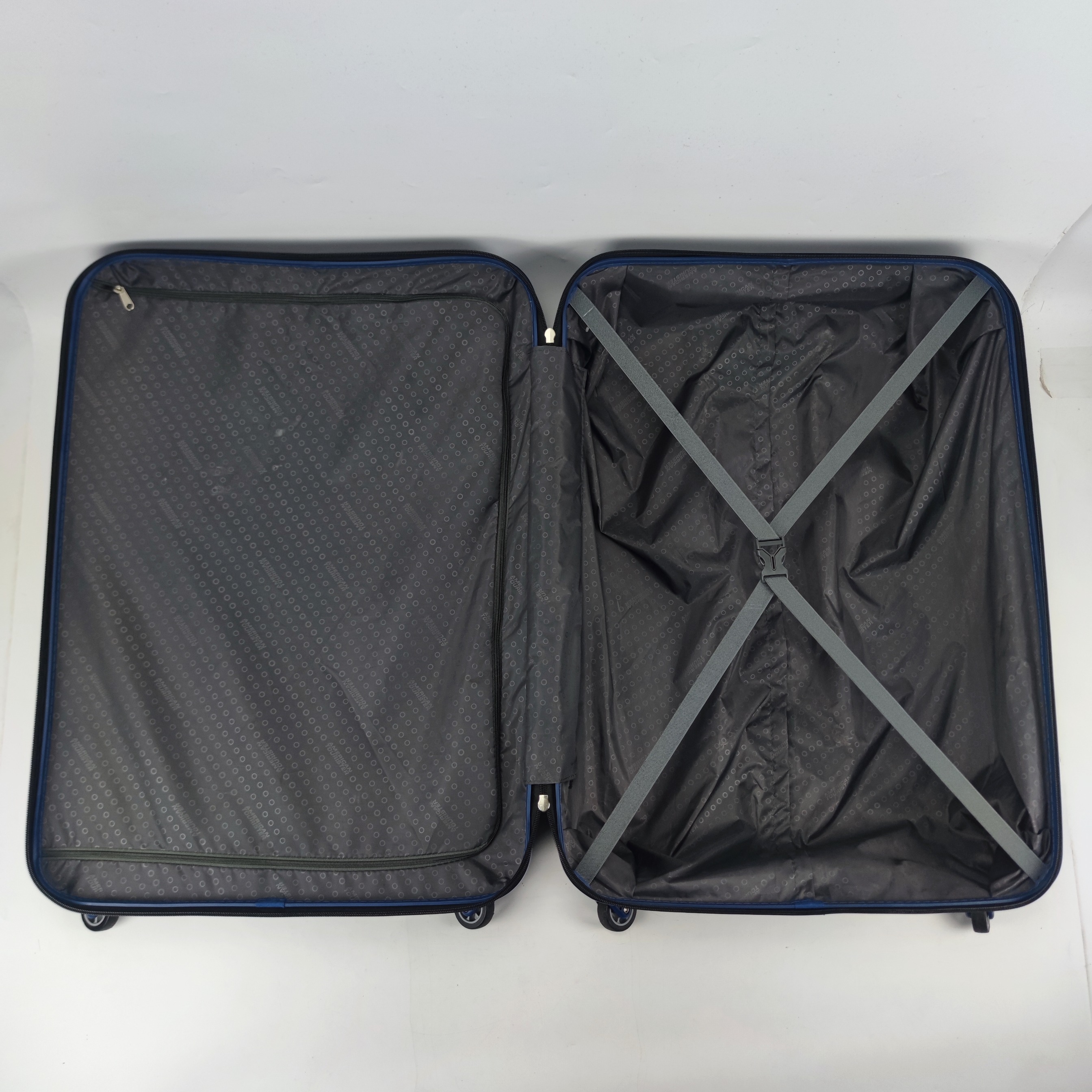 American Tourister Upland Spinner Lightweight Hardcase Luggage 28 Inch Blue✔️