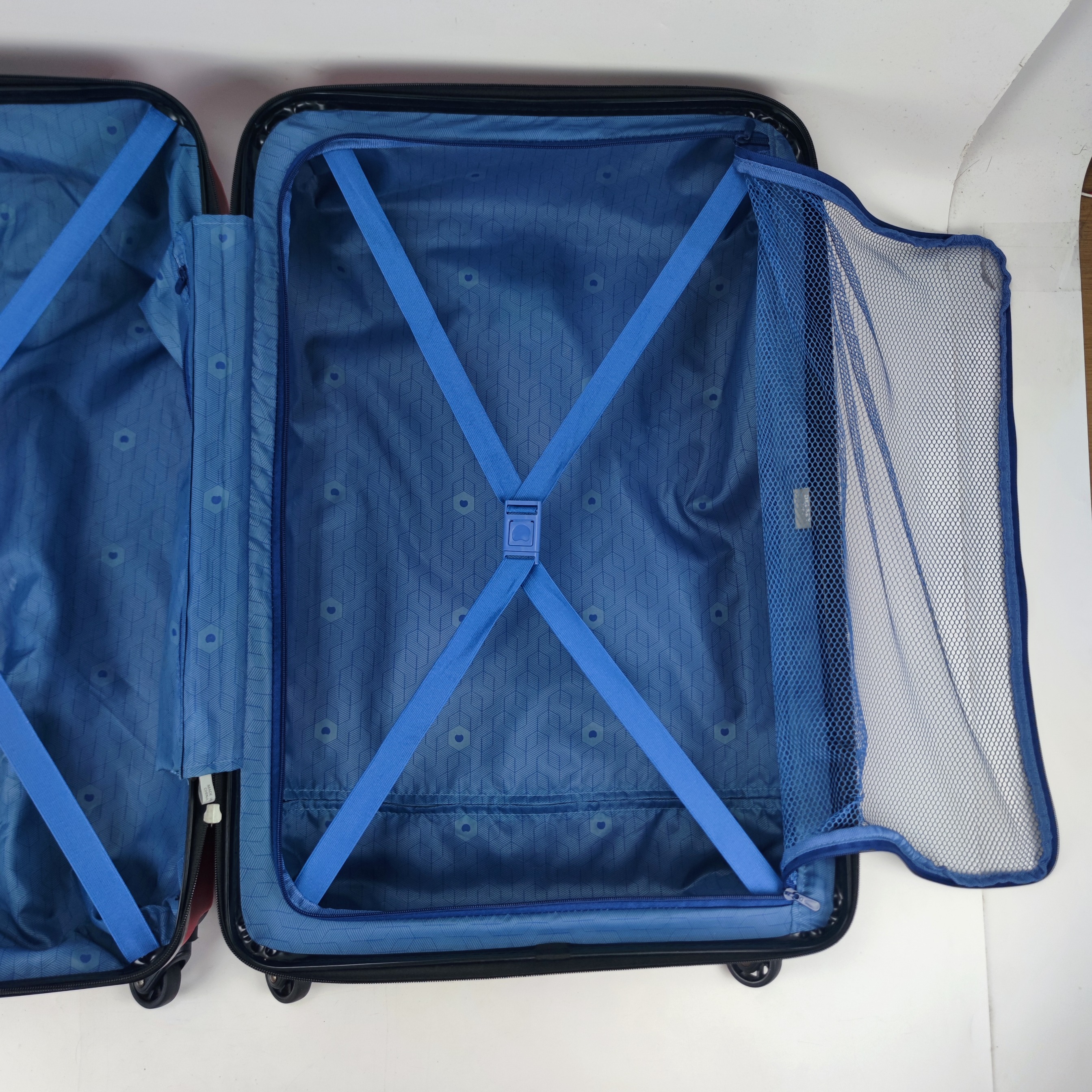 Delsey Free Style 2.0 Hardcase Luggage 28 Inch Red ✔️