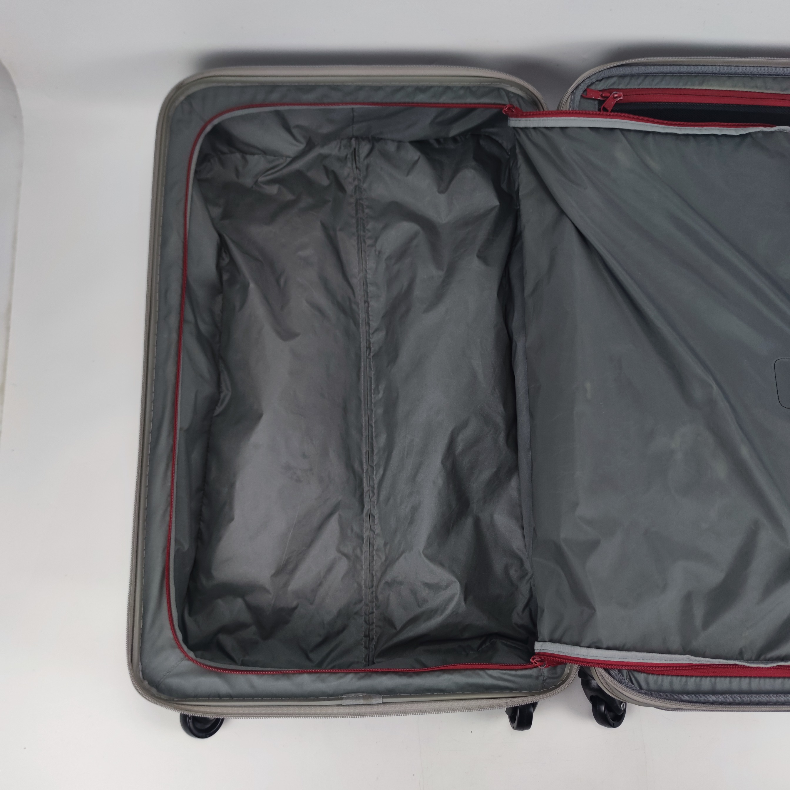 Victorinox Etherius Spinner Hardcase Luggage 28 Inch Black ✔️