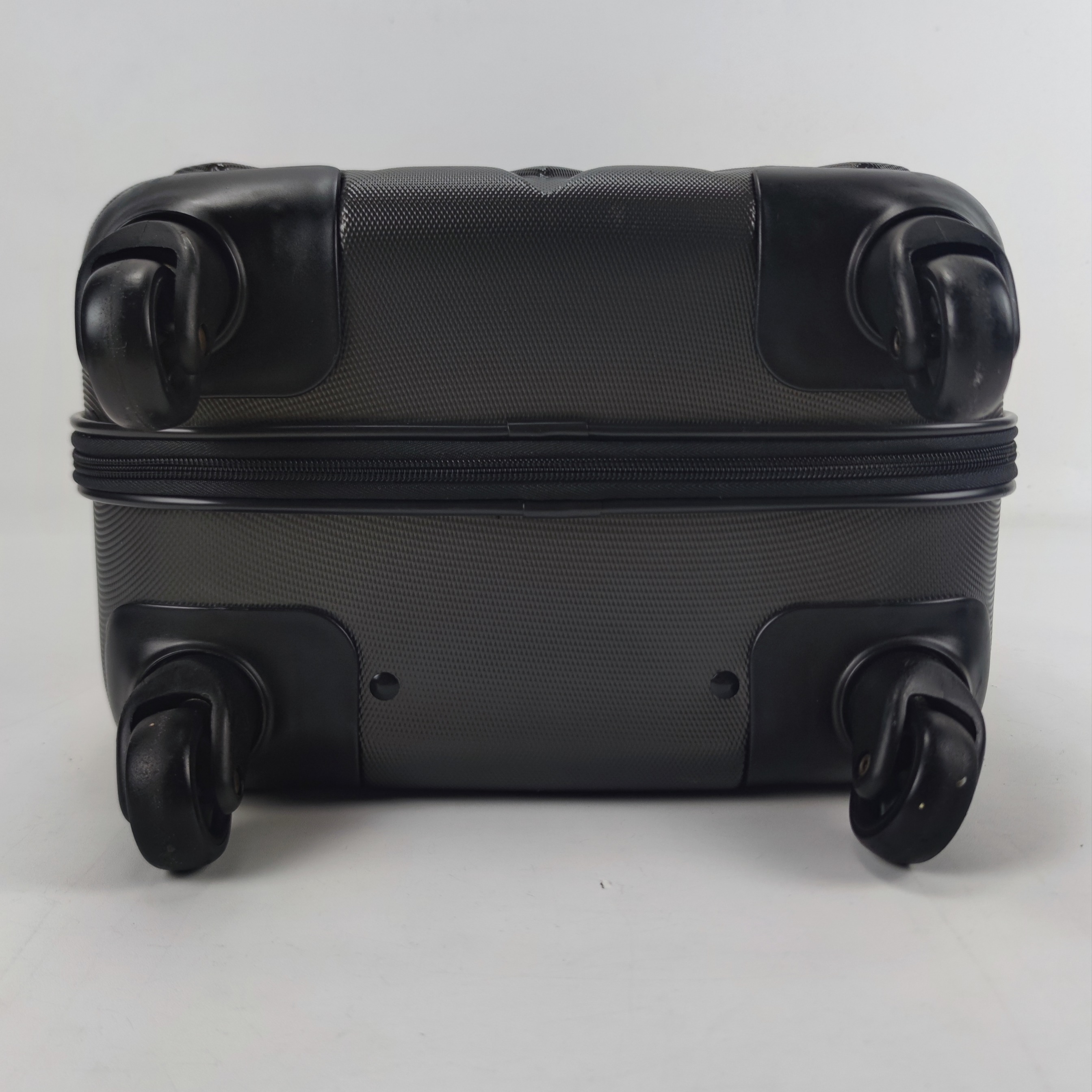 Crossing Spinner Hardcase Luggage 20 Inch✔️