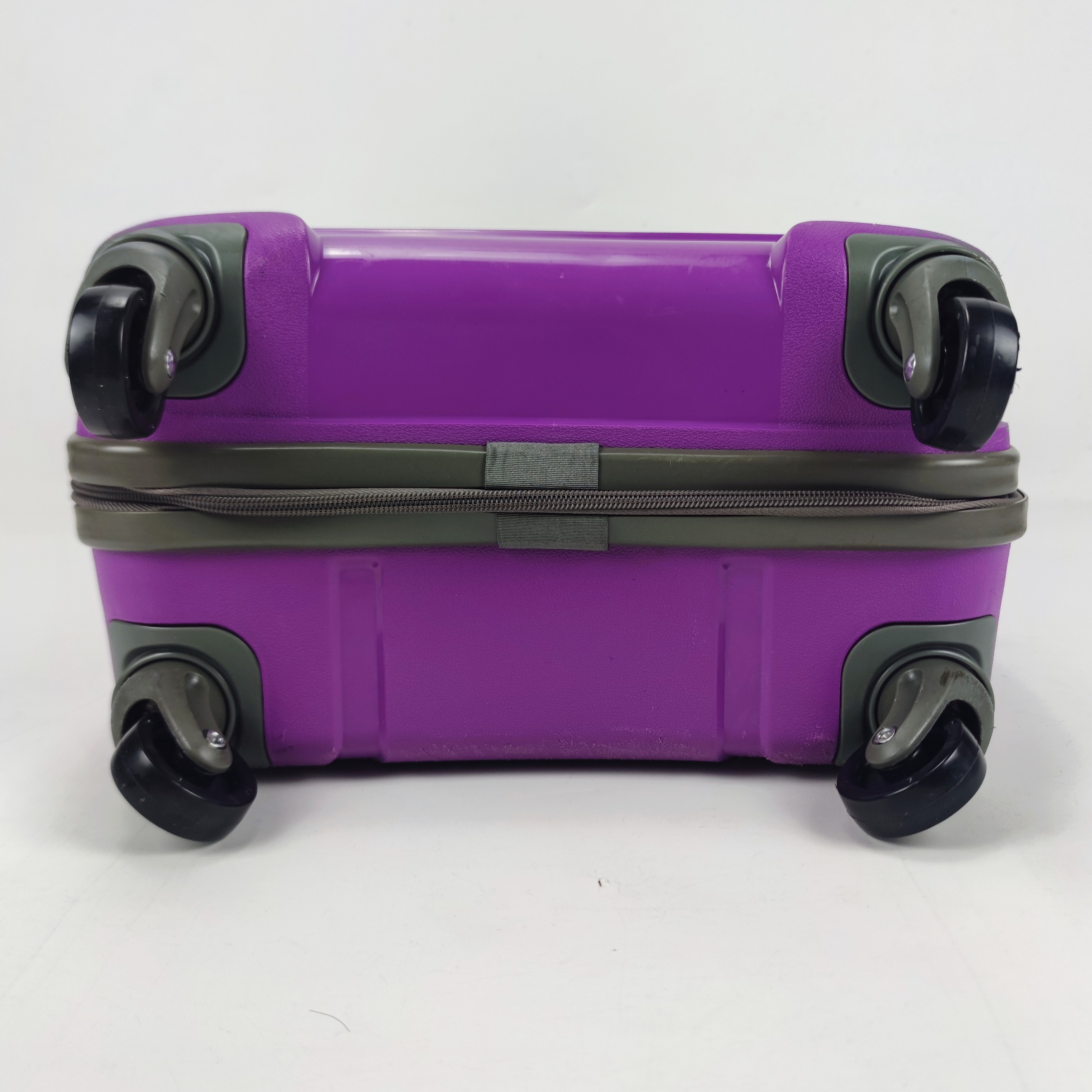 Pierre Cardin Spinner Hardcase Luggage 20 Inch Purple