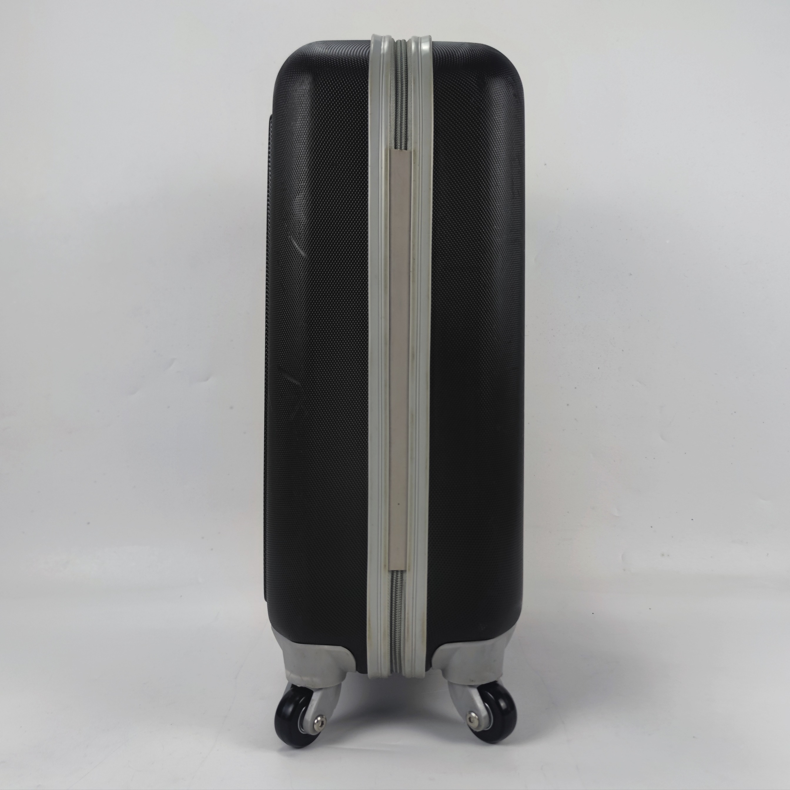 Delsey Leneos Hardcase 20 Inch Black 