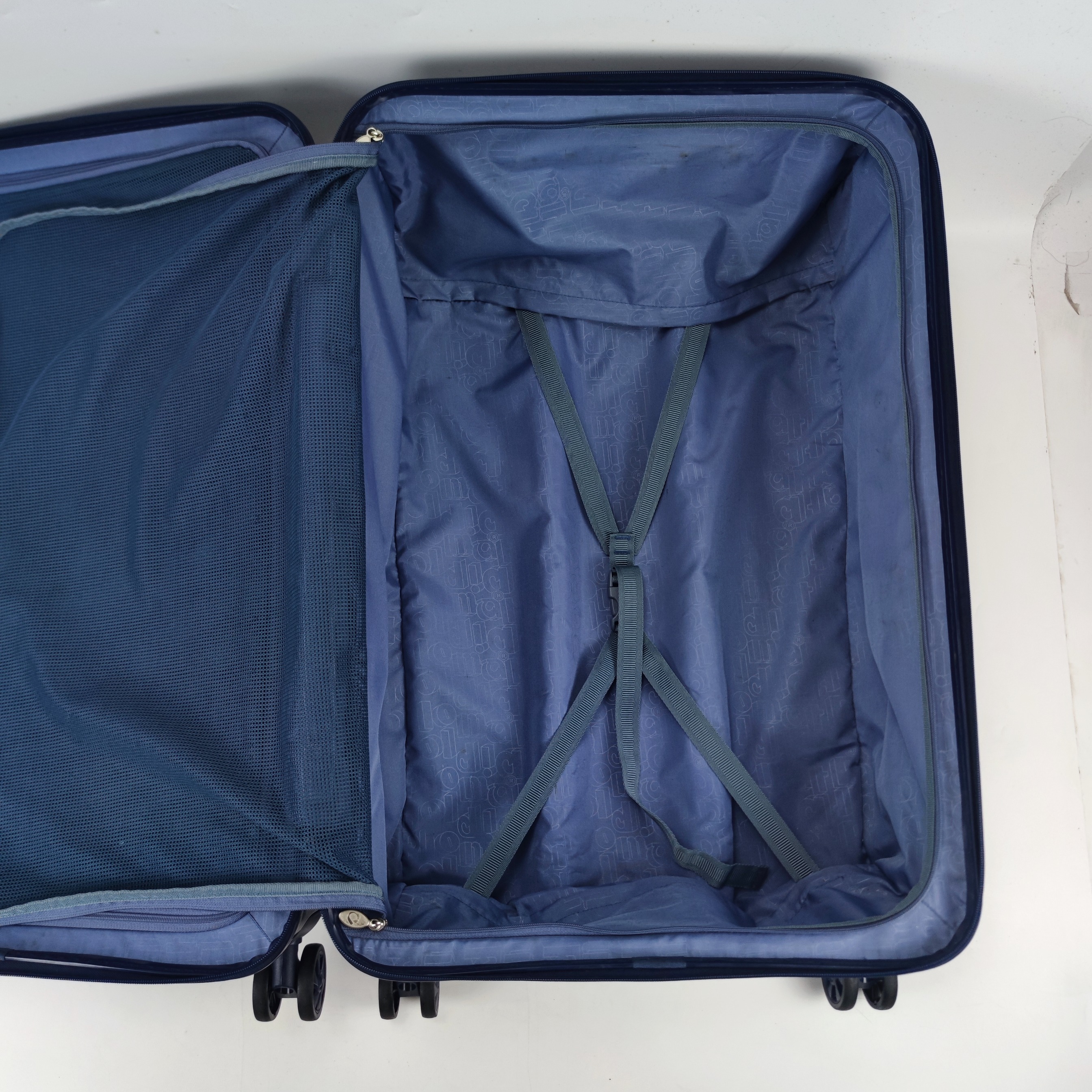 Diplomat Spinner Hardcase Luggage 28 Inch ✔️