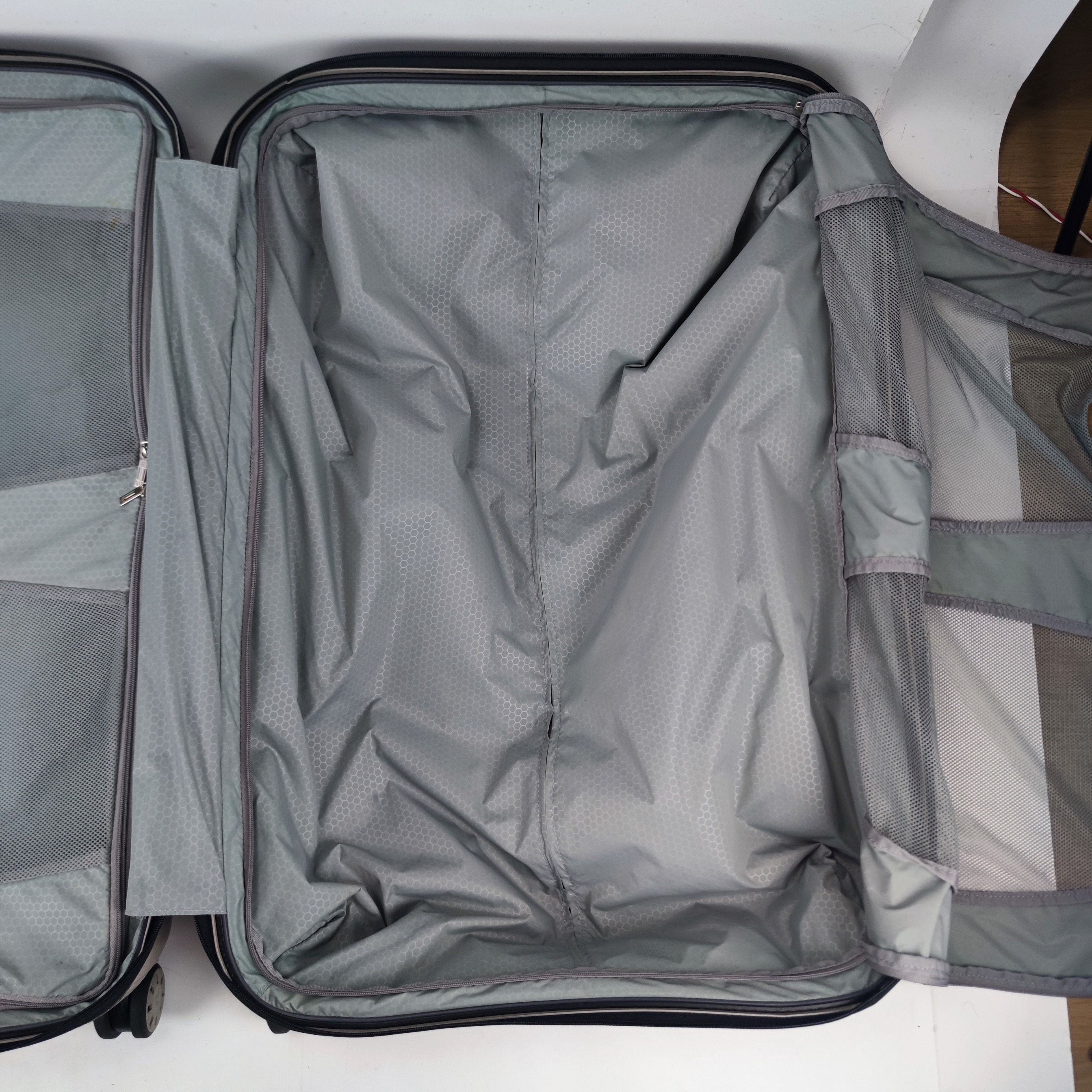 Roncato Box Hardcase Luggage Made in Italy 30 Inch✔️