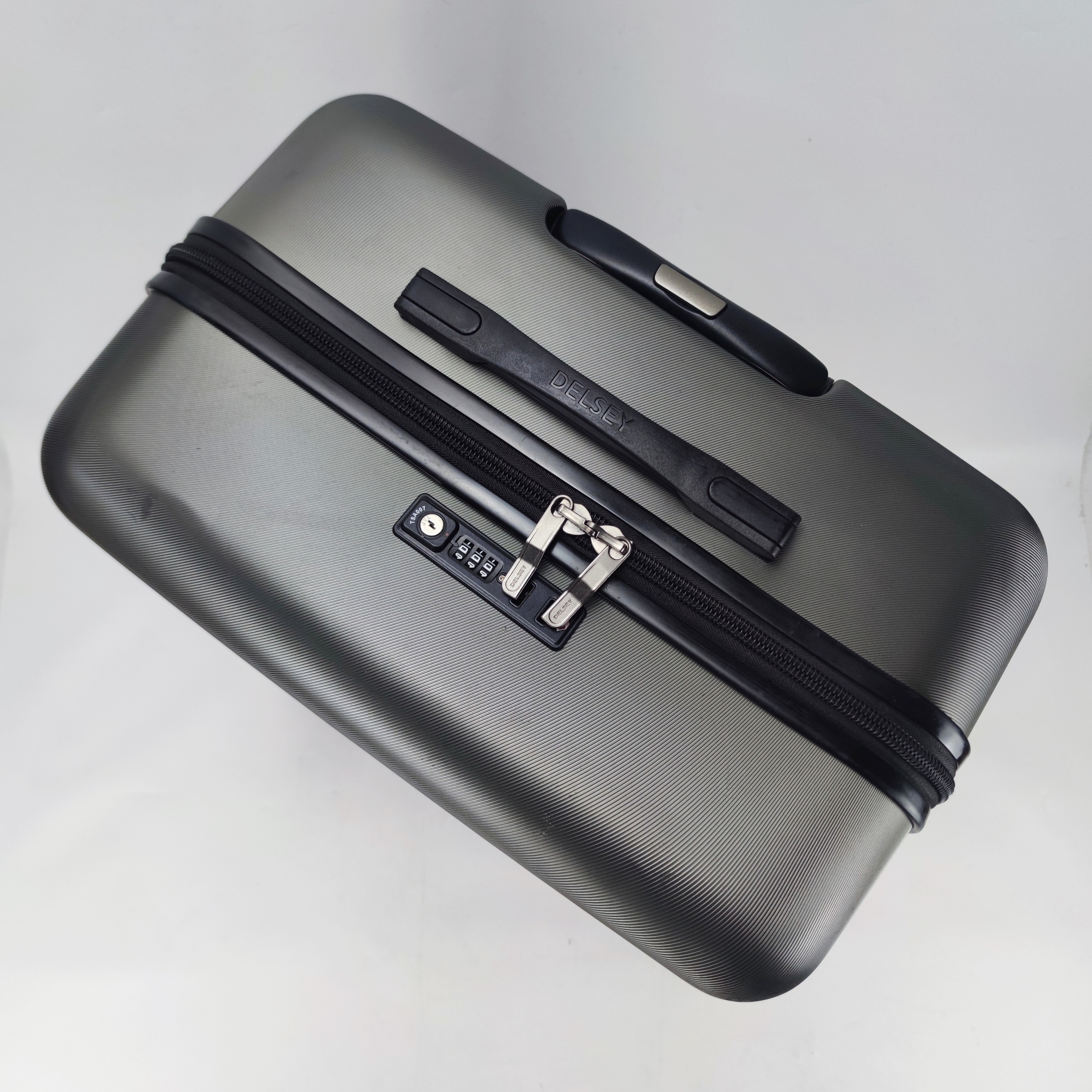 Delsey Comete+ Hardcase Luggage 28 Inch✔️