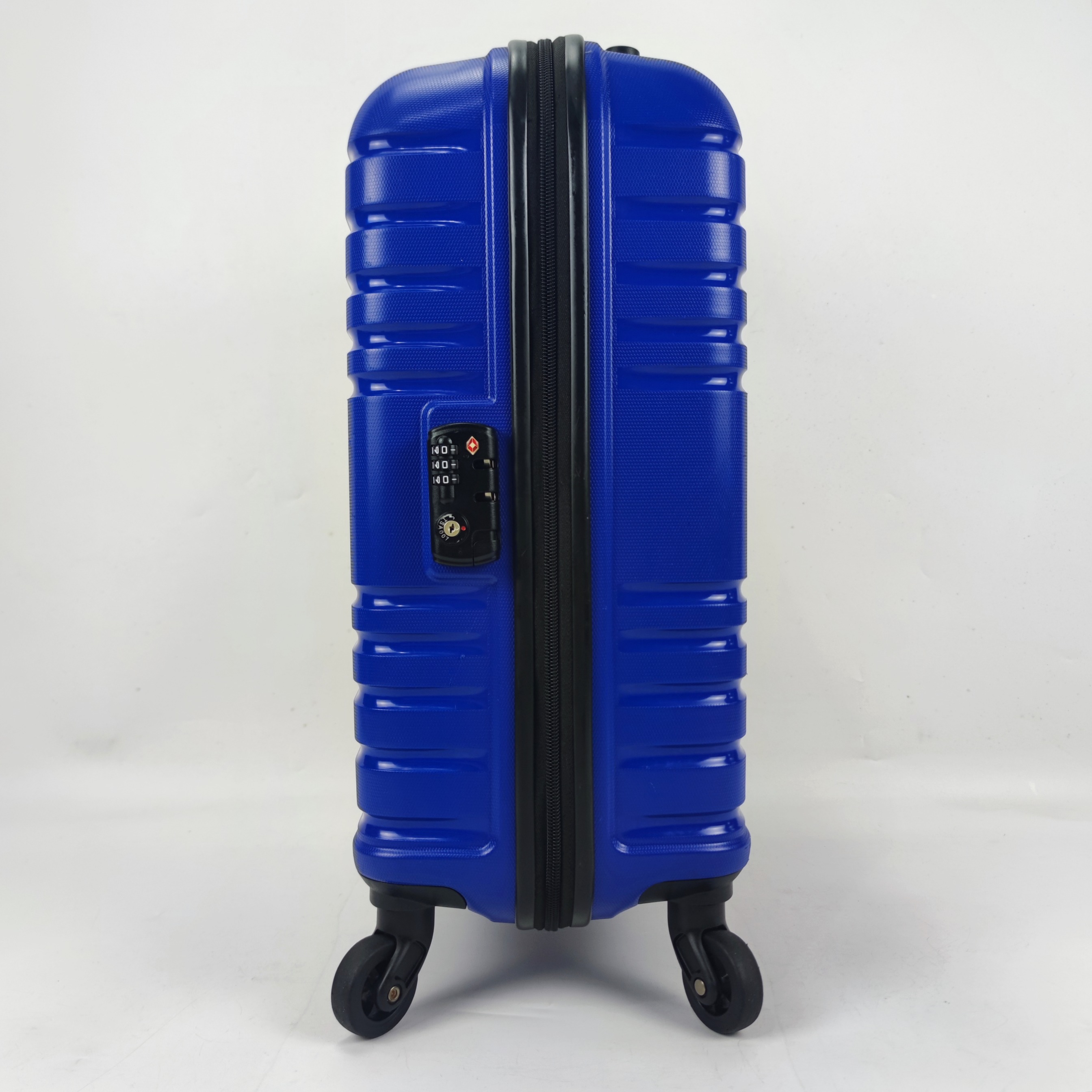 Kamiliant Martial Hardcase Luggage 20 Inch AR✔️