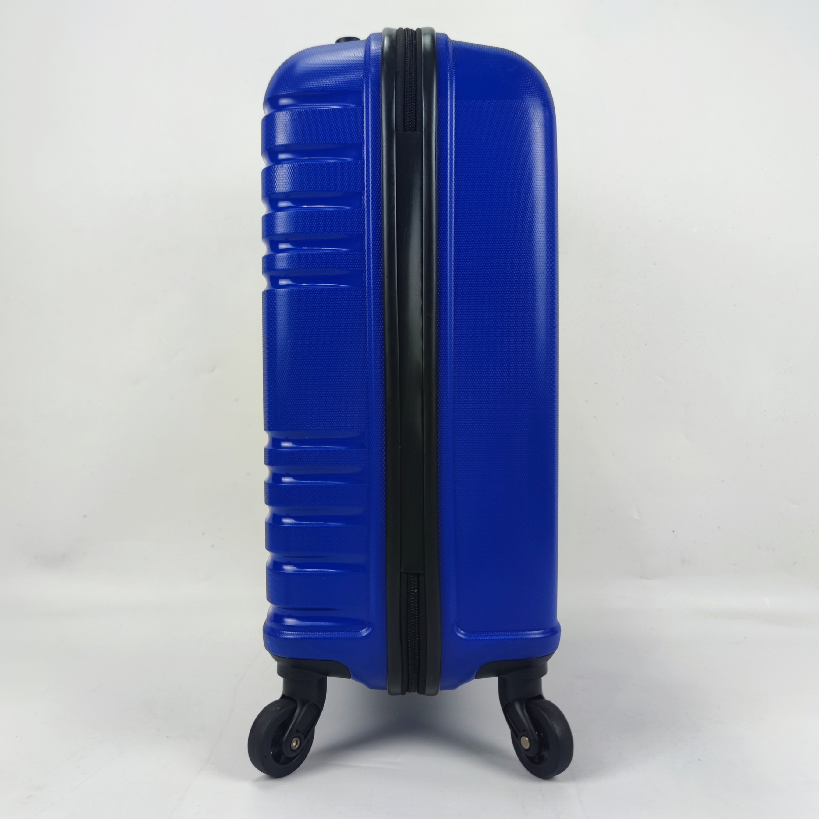 Kamiliant Martial Hardcase Luggage 20 Inch AR✔️