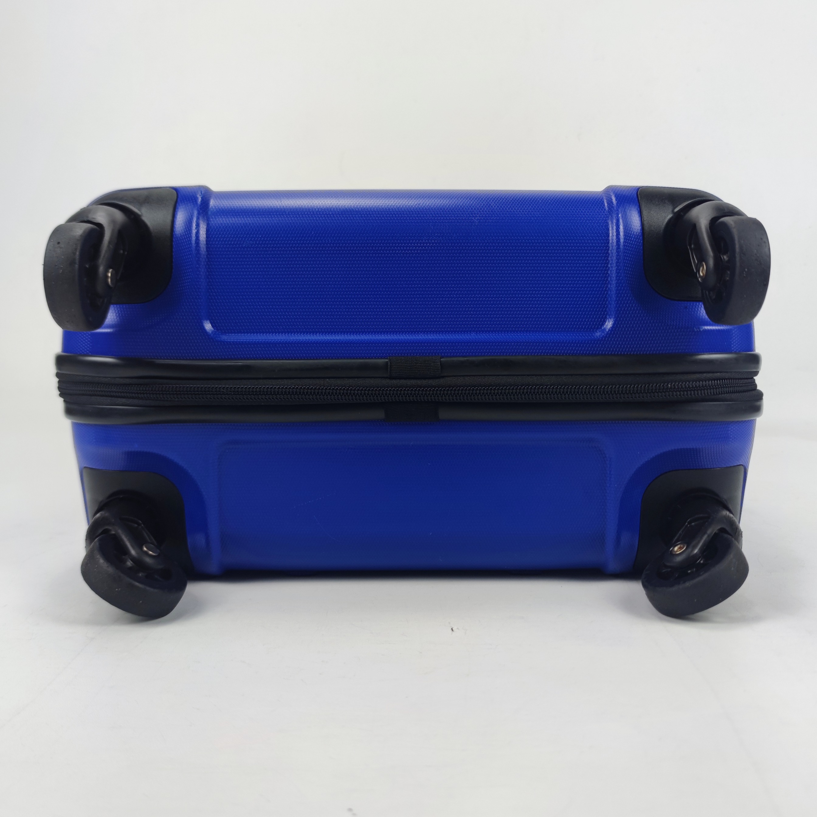 Kamiliant Martial Hardcase Luggage 20 Inch AR✔️