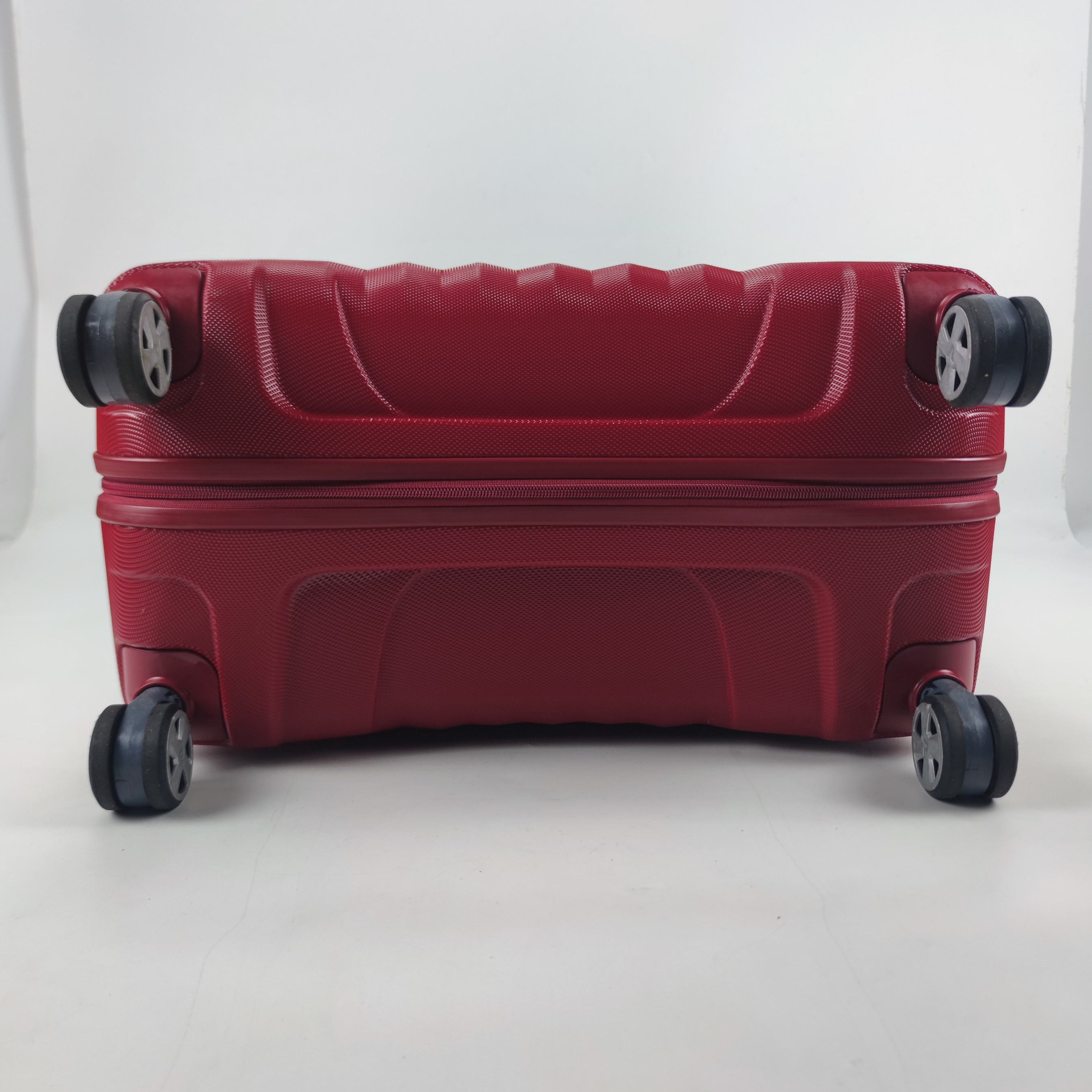 Roncato Uno SL Hardcase Luggage 32 Inch Red✔️