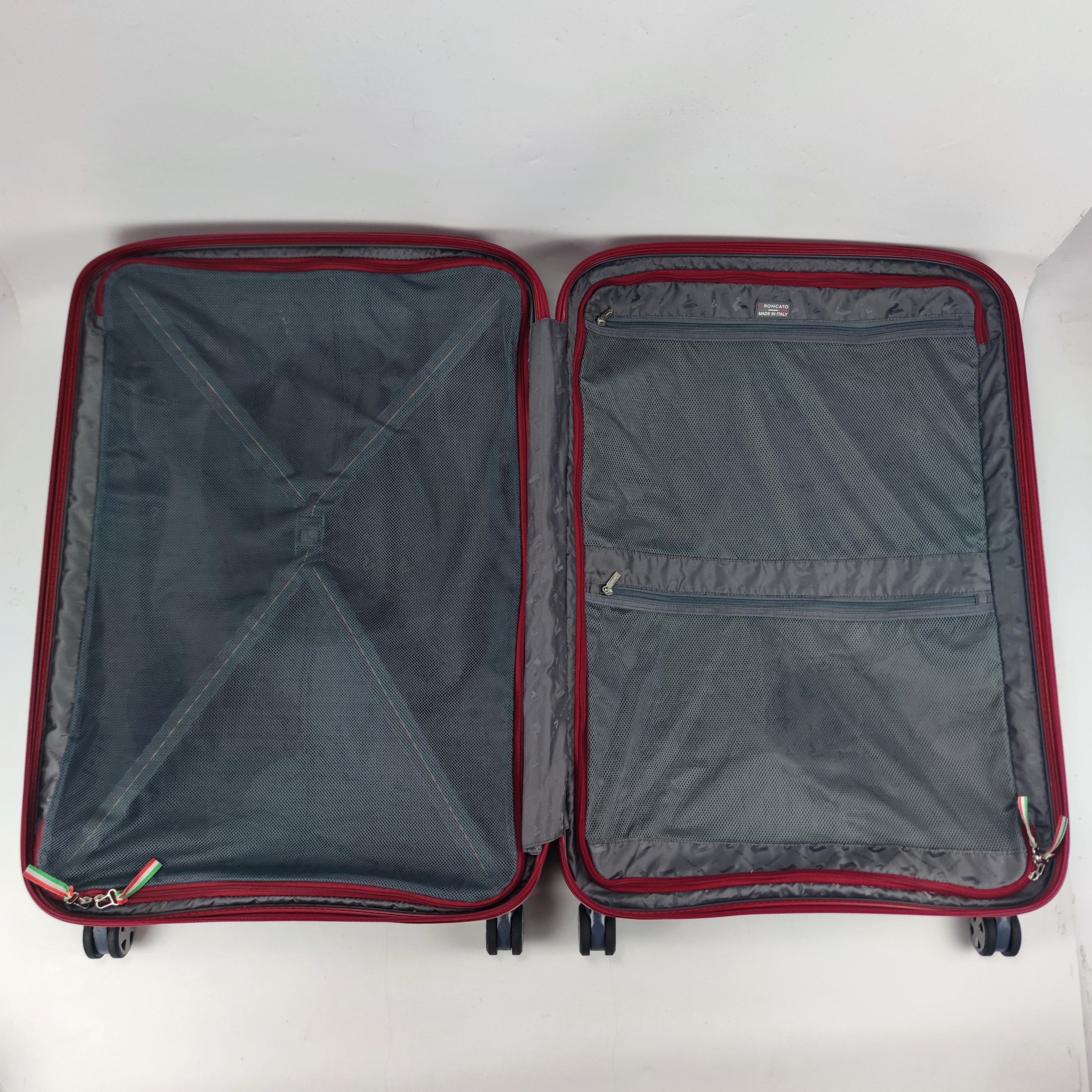 Roncato Uno SL Hardcase Luggage 32 Inch Red✔️