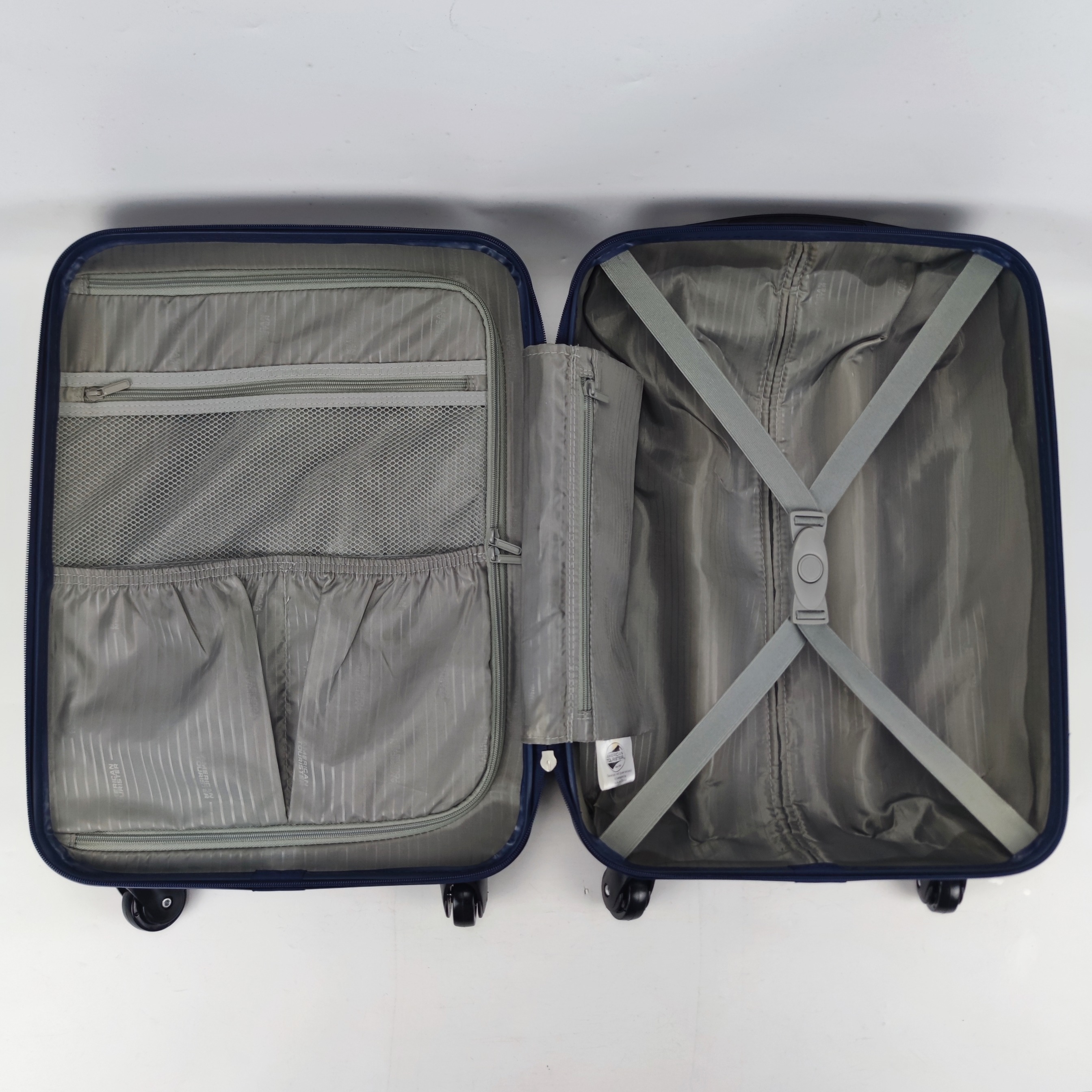 American Tourister Flourish Spinner Hardcase Luggage 20 Inch Navy ✔️