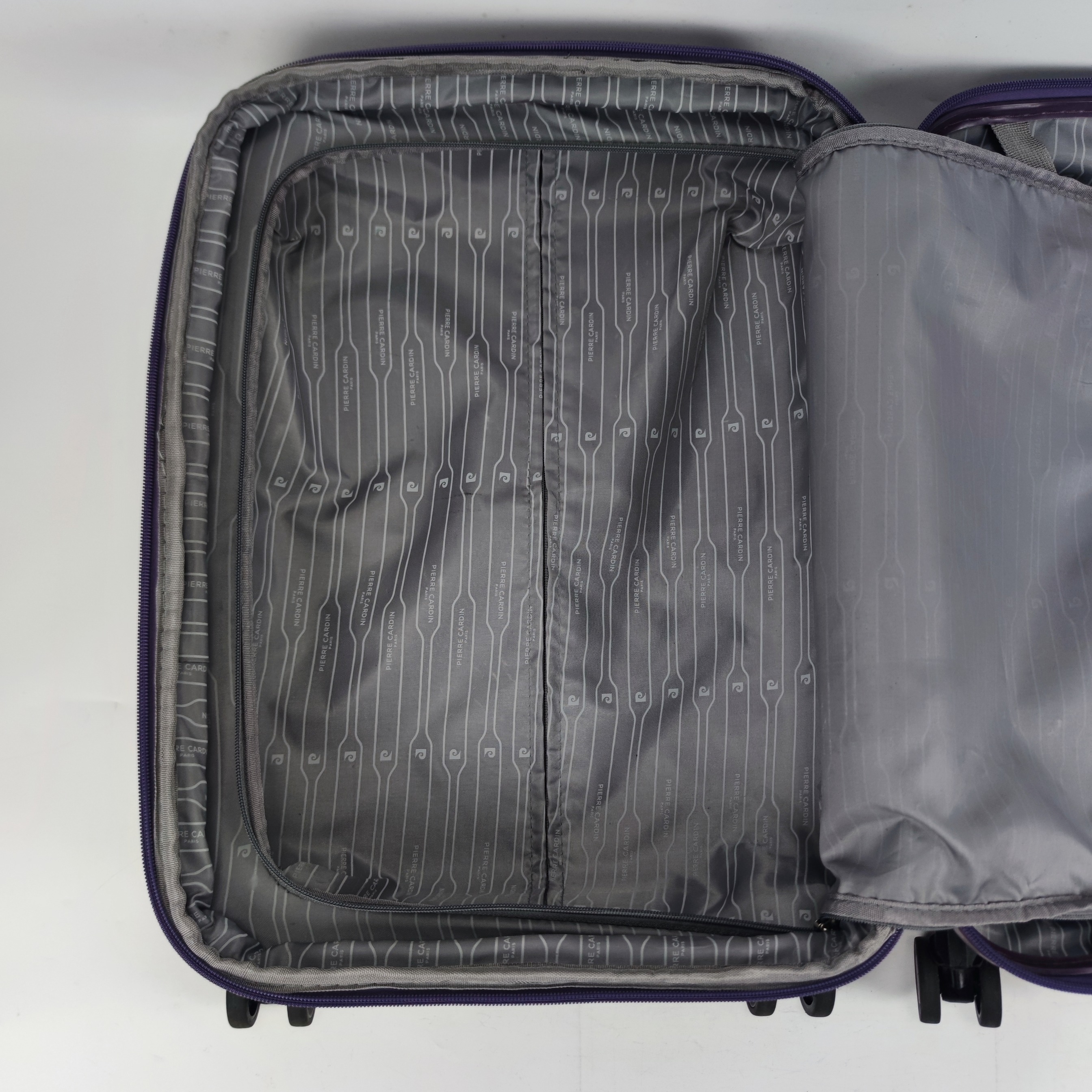 Pierre Cardin 1918 Spinner Hardcase Luggage 20 Inch Purple ✔️