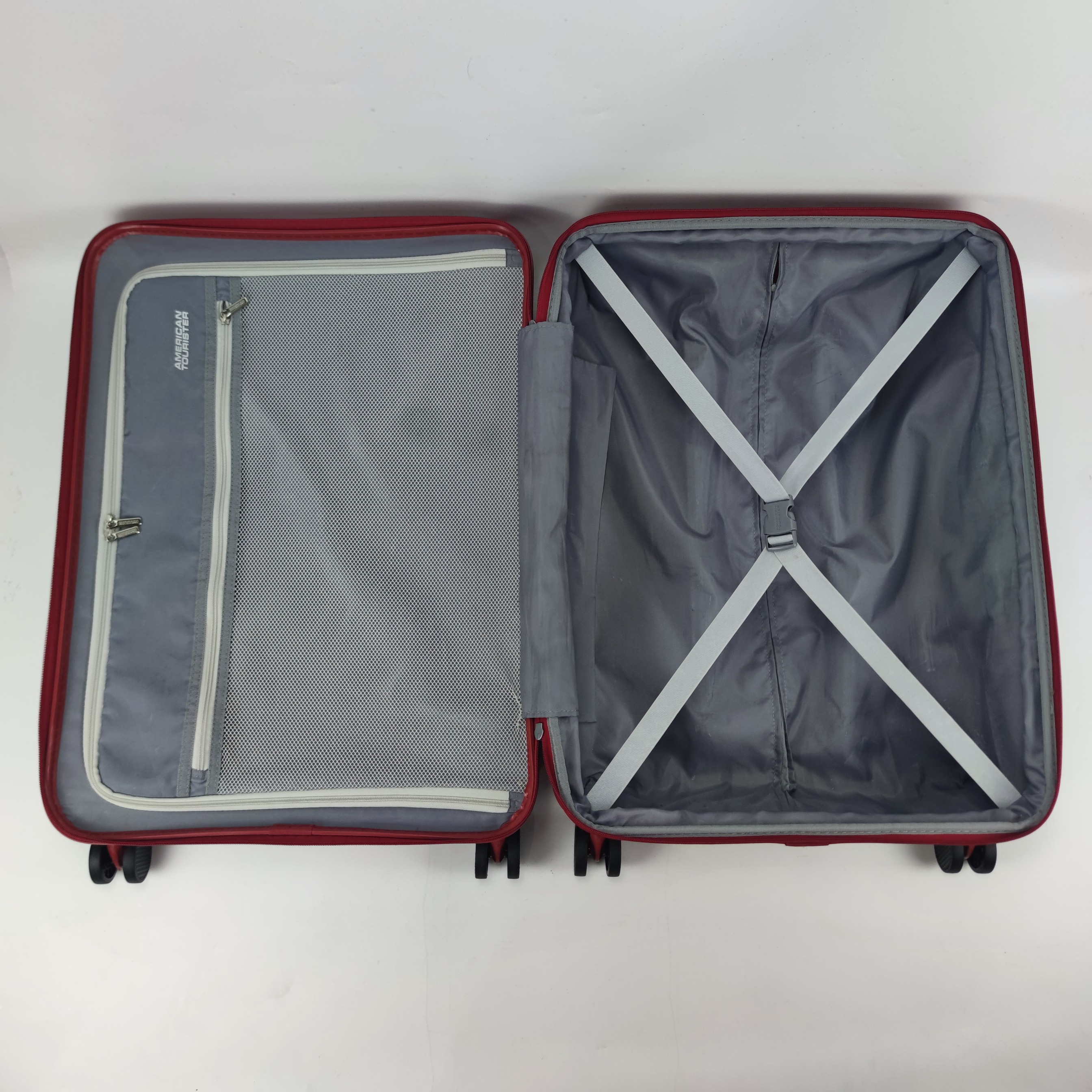 American Tourister Curio Soundbox Spinner Hardcase Luggage 26 Inch Red ✔️