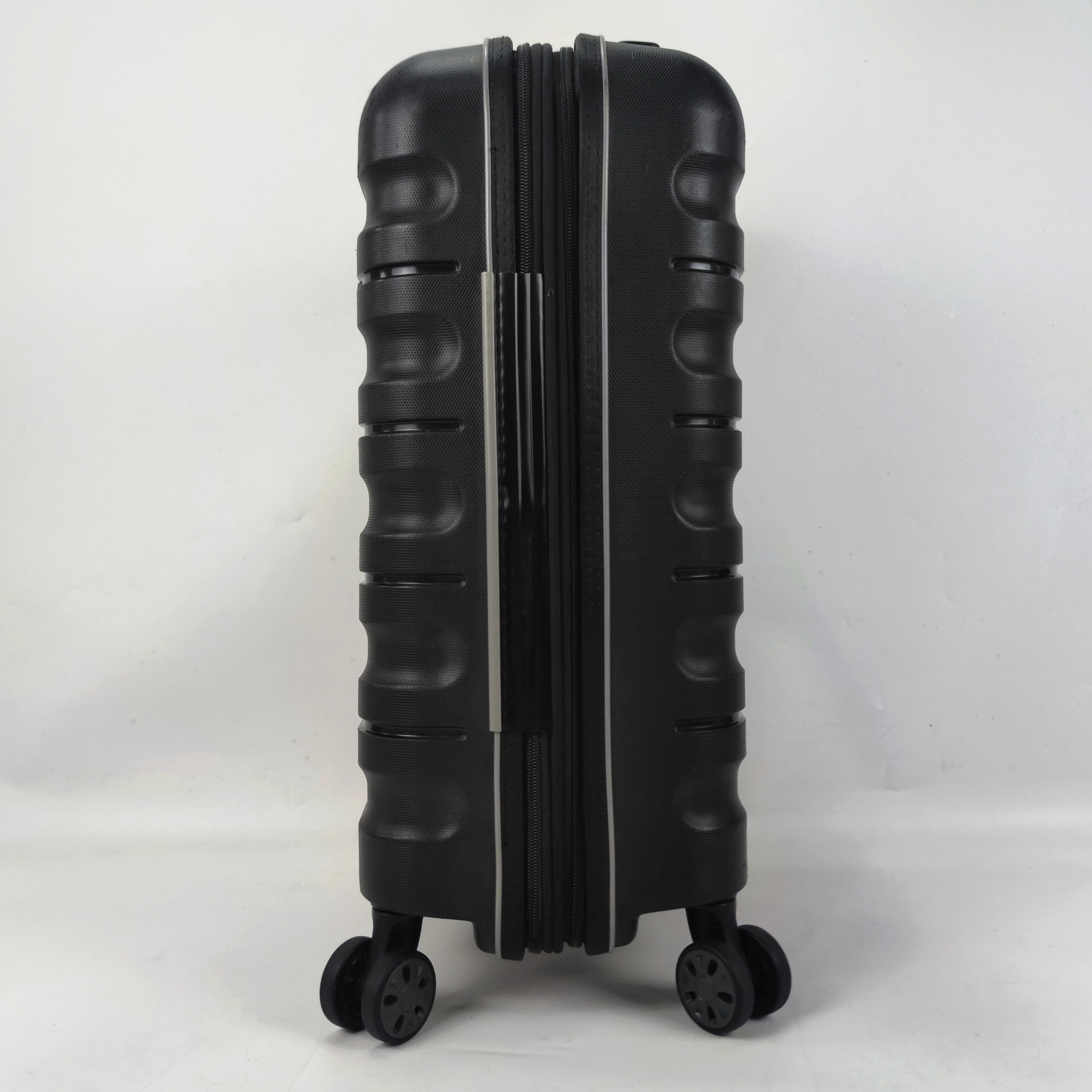 Antler Juno 2.0 Hardcase Luggage 20 Inch Black