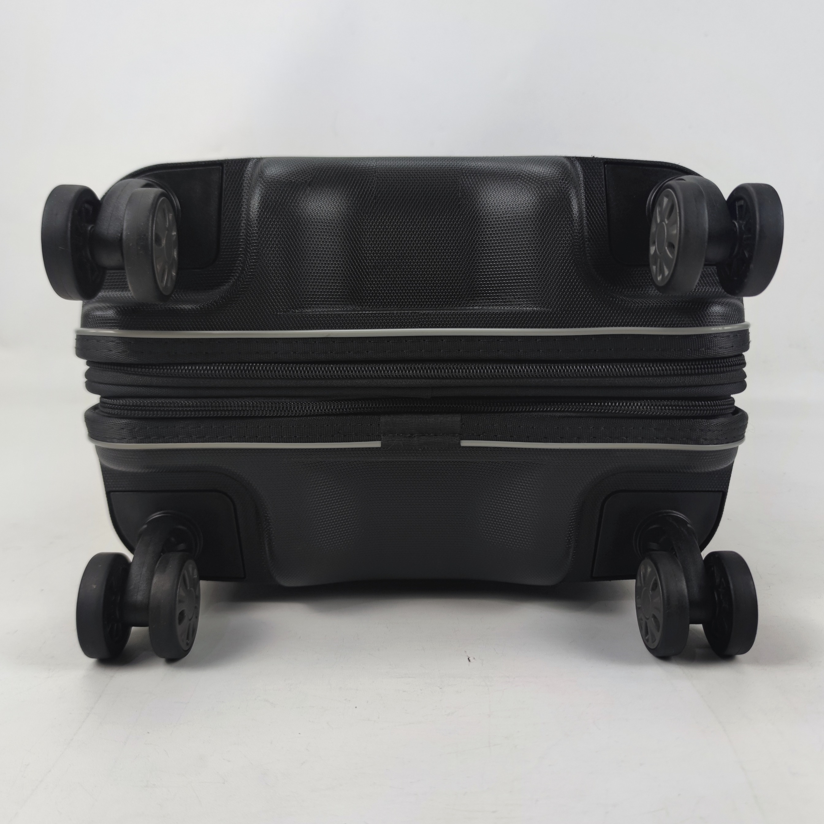 Antler Juno 2.0 Hardcase Luggage 20 Inch Black
