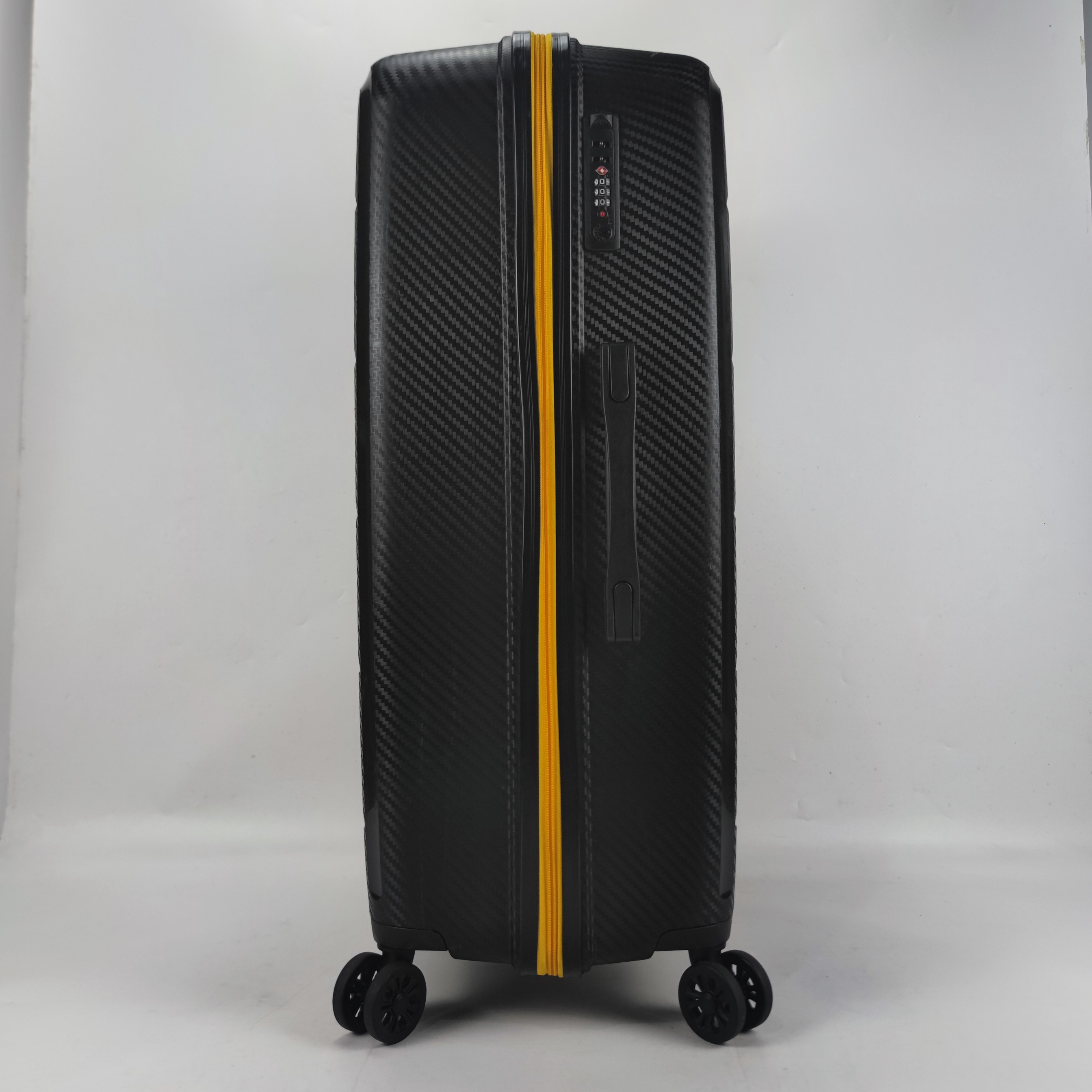 Caterpillar CoolRack Hardcase Luggage 28 Inch Black ⭕