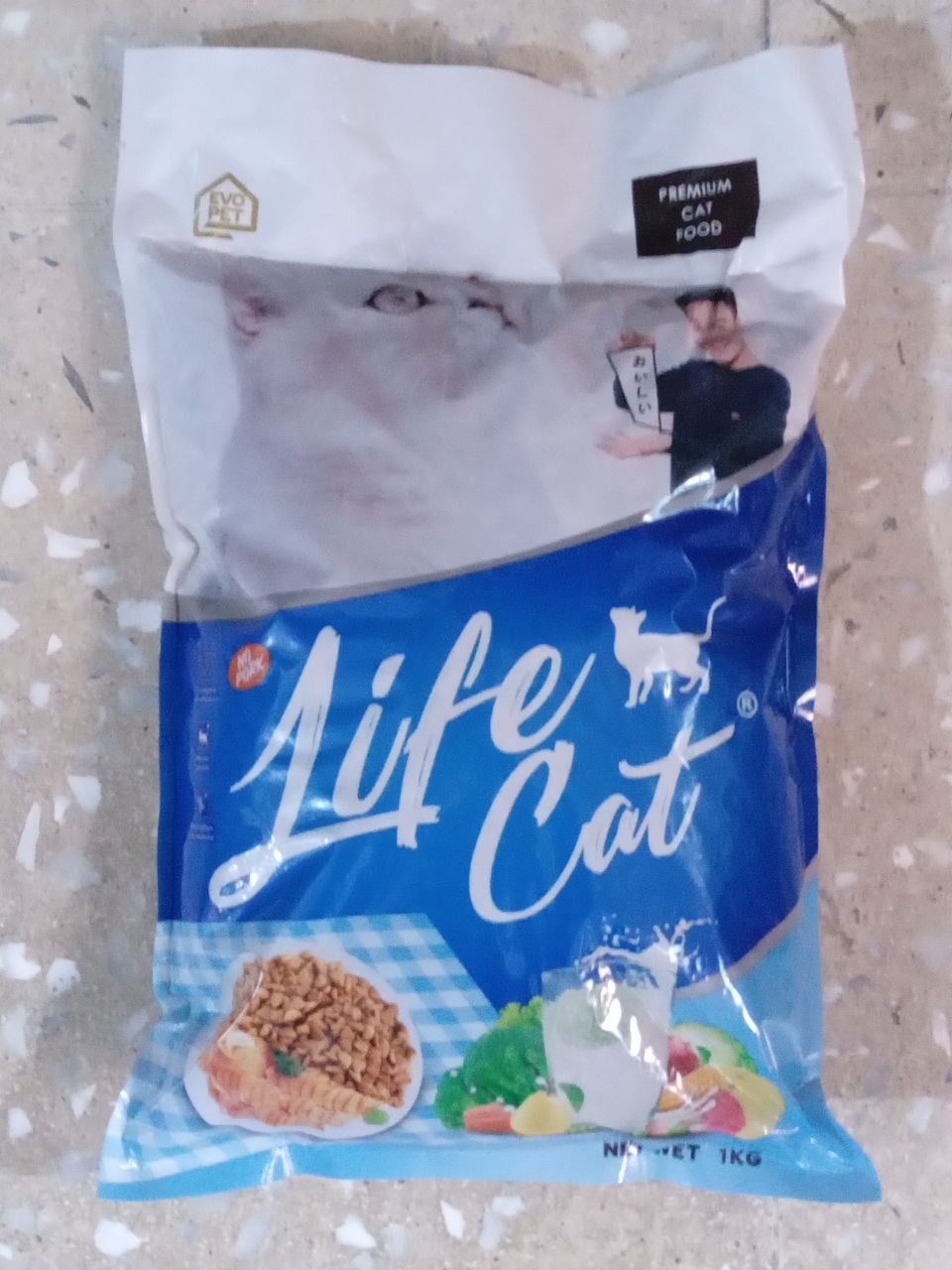 Life Cat All Stage - Makanan Kucing Kering