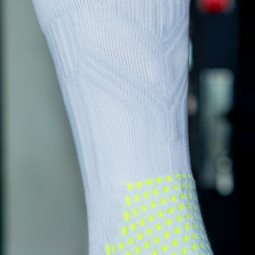 Kaos Kaki Cirrus