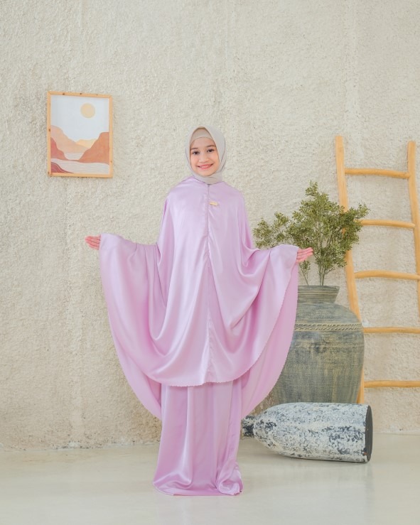 Aisya Prayer Robe - Teen Size