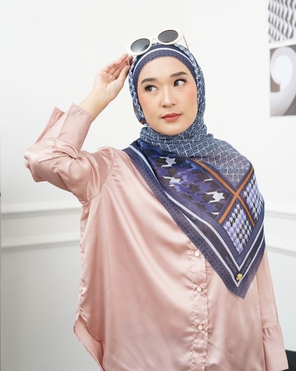Dasiya Scarves - Navy