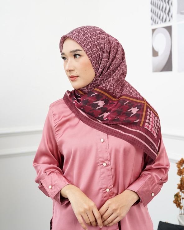Dasiya Scarves - Maroon