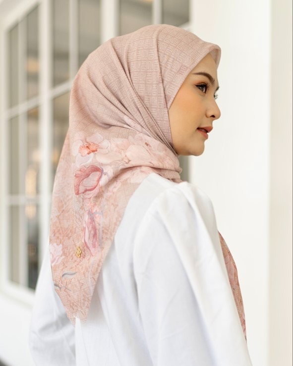 Gauri Scarves - Almond