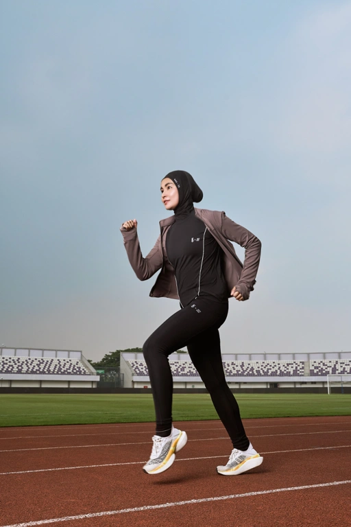 Image of EasyOn x Soraya Larasati - Soraya Legging Pants