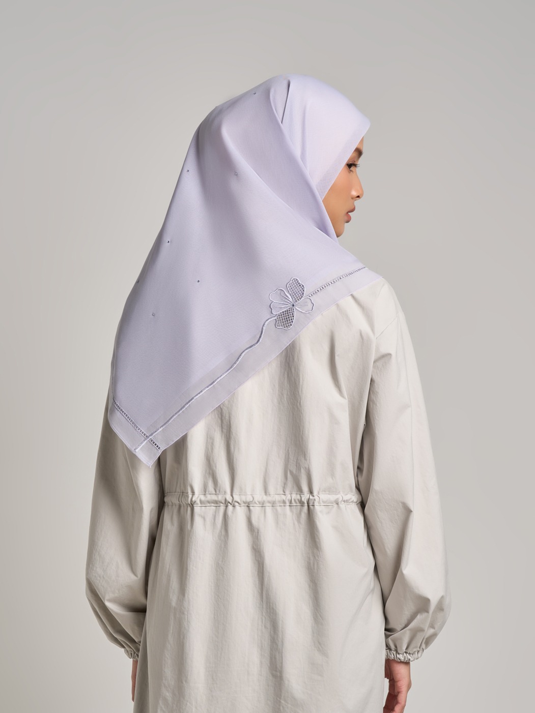 Afiya Embroidery - Hijab Segiempat Bordir Geometris & Bunga
