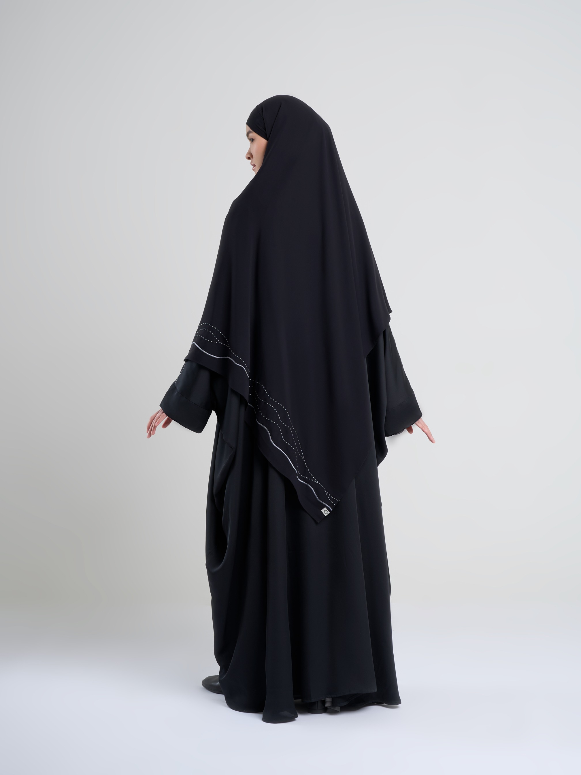 Amaya Outer - Outer Kaftan Satin