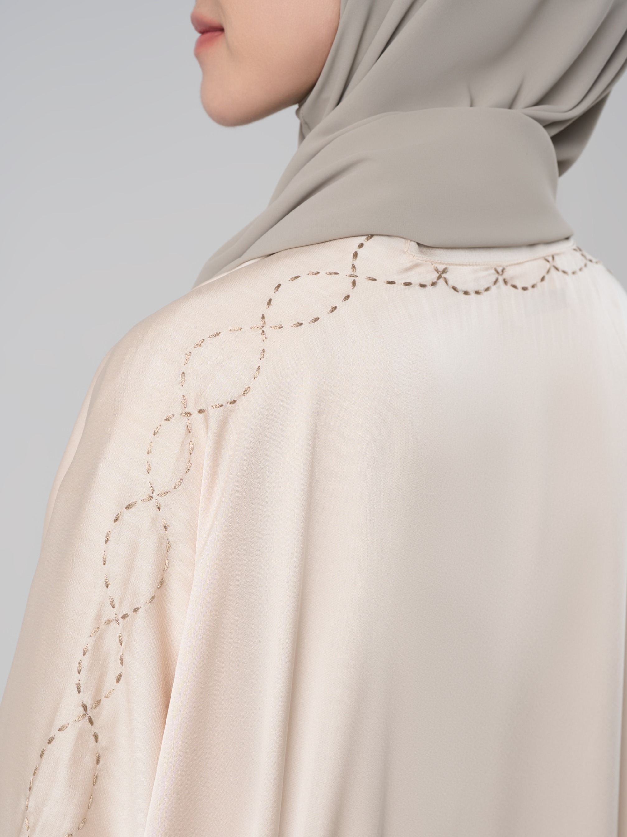 Amaya Outer - Outer Kaftan Satin